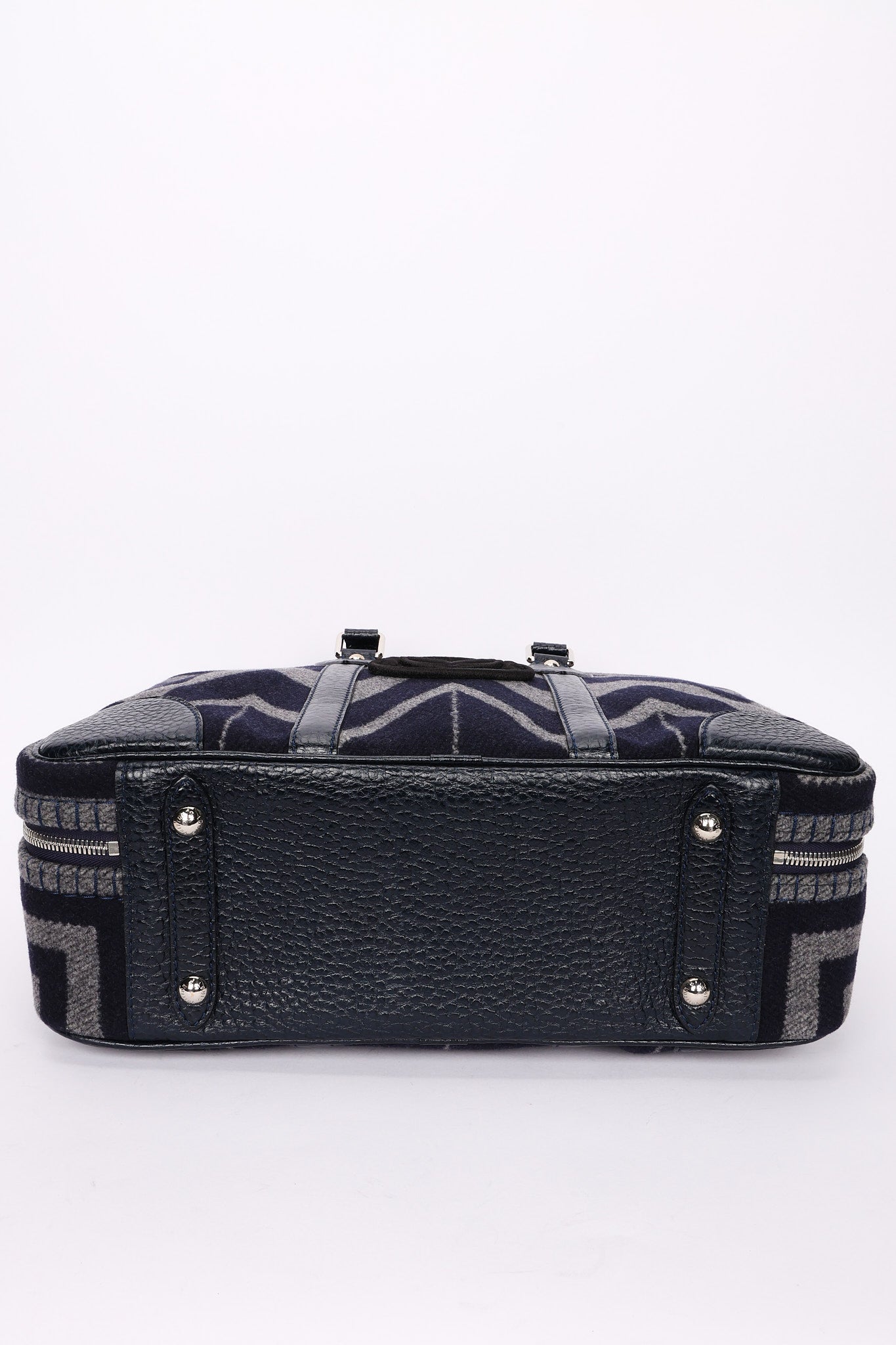 Louis Vuitton Vail Blanket Luggage Bag