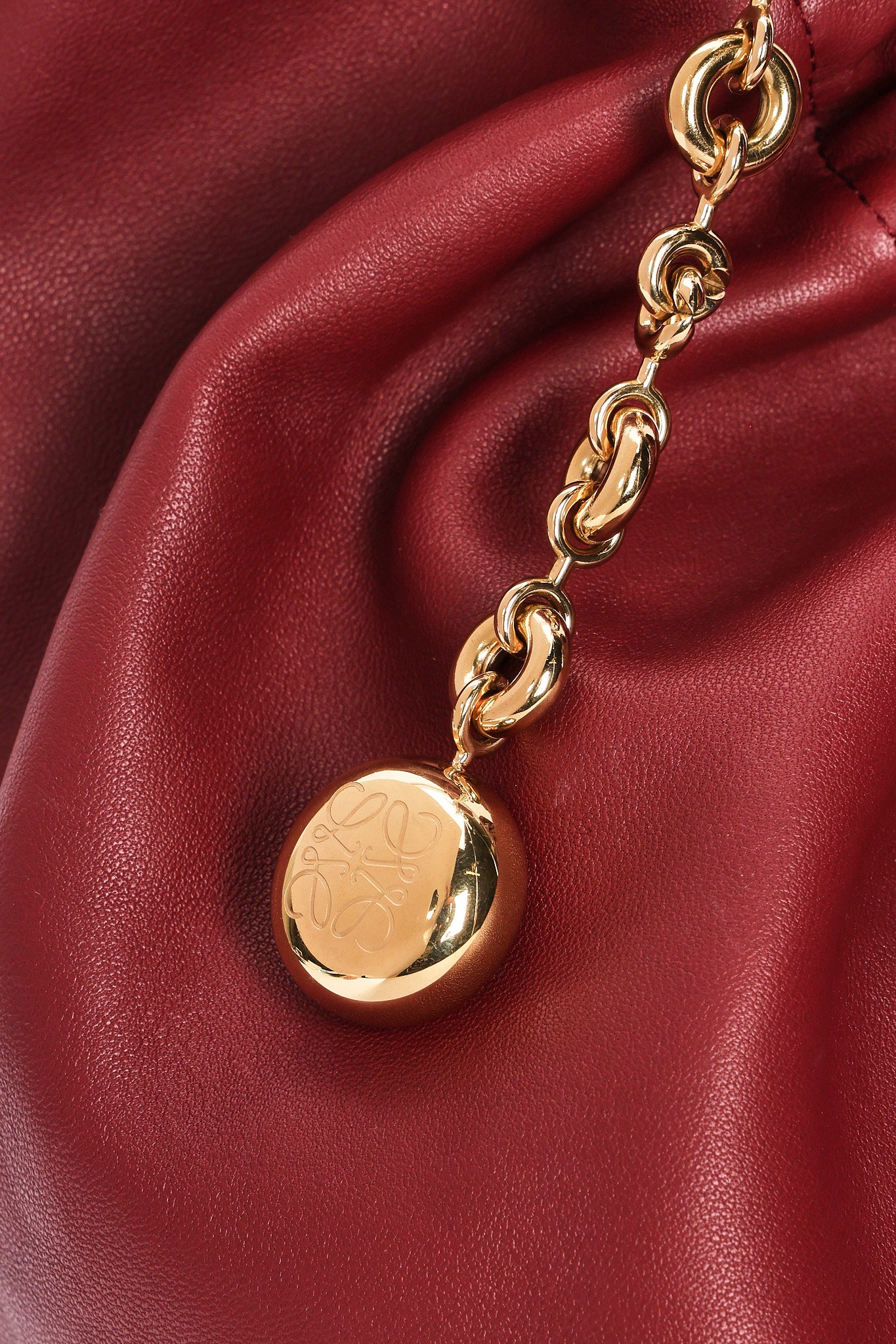 Loewe Squeeze Bag Wine