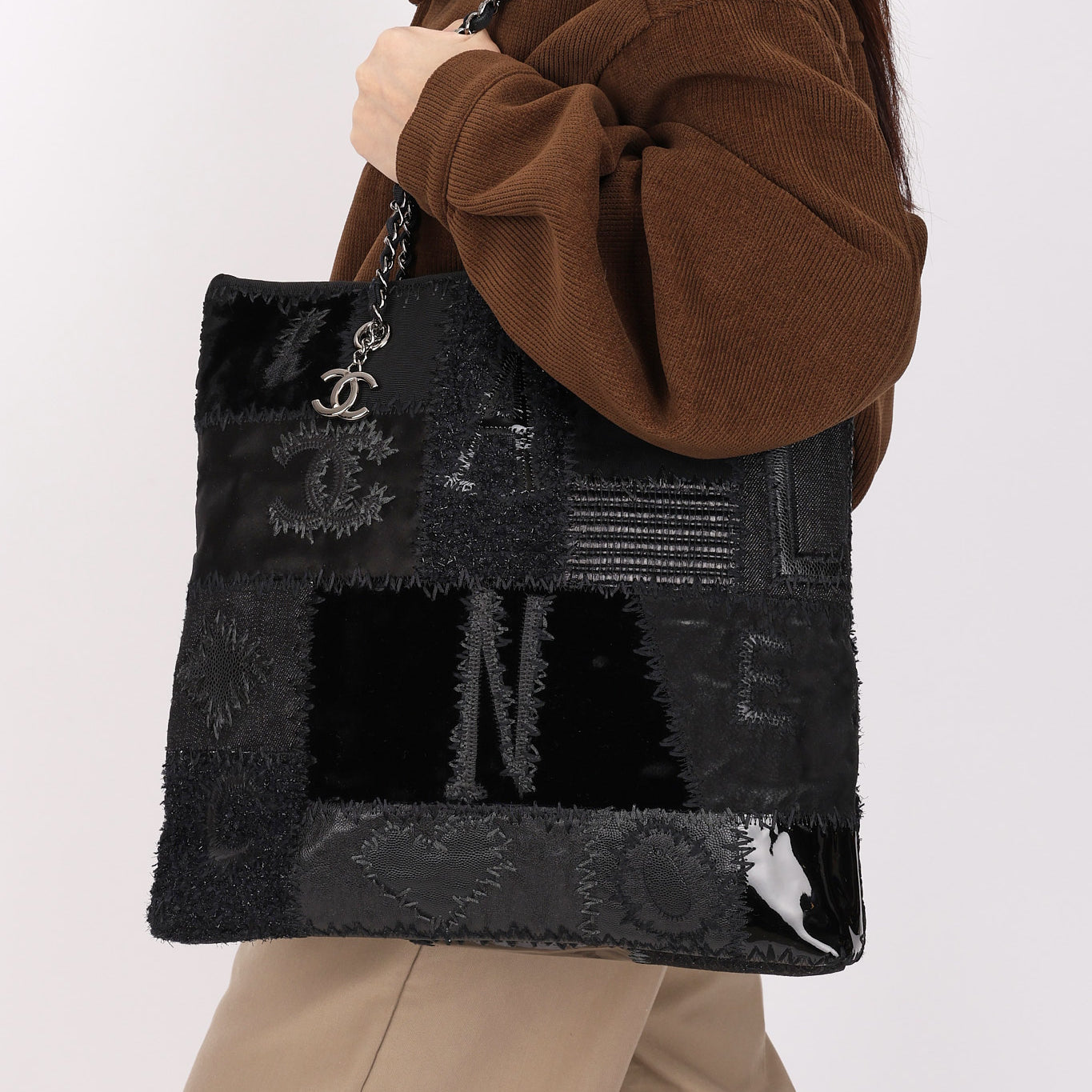 Limited Edition Chanel Patchwork Tote Black 2017 DSHW