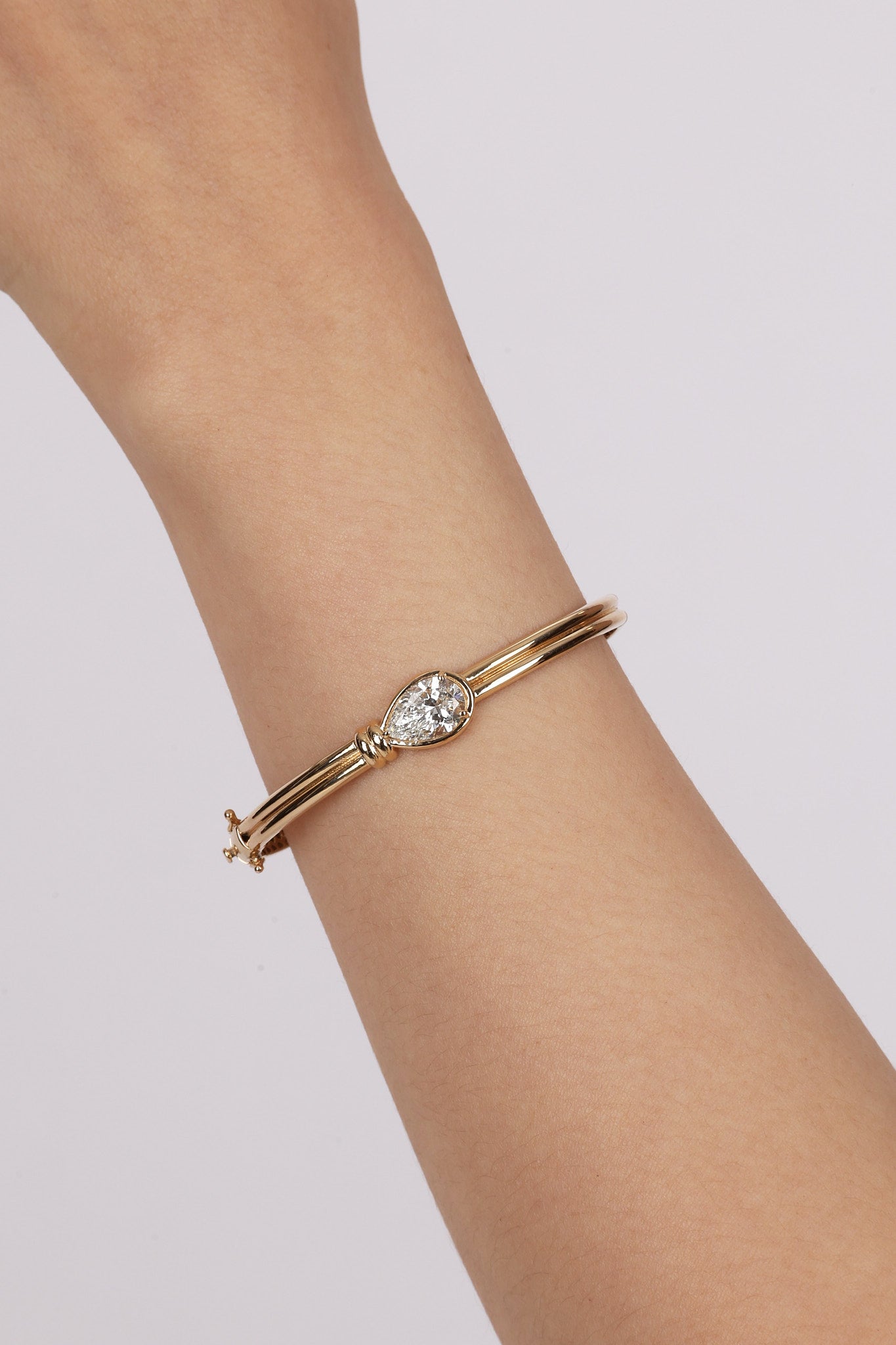 14K Yellow Gold and Lab Grown Diamond Bangle Bracelet