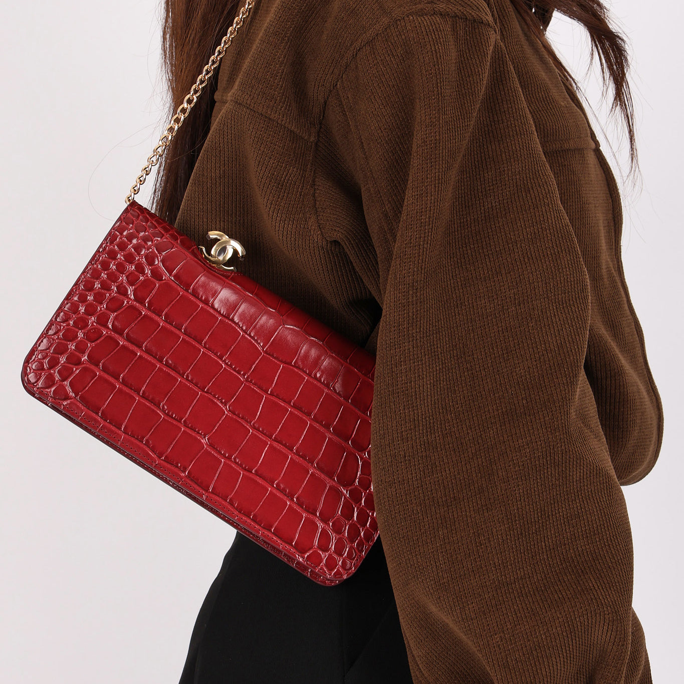 Chanel Kisslock Clutch Bordeaux Croc Embossed 2026 GHW