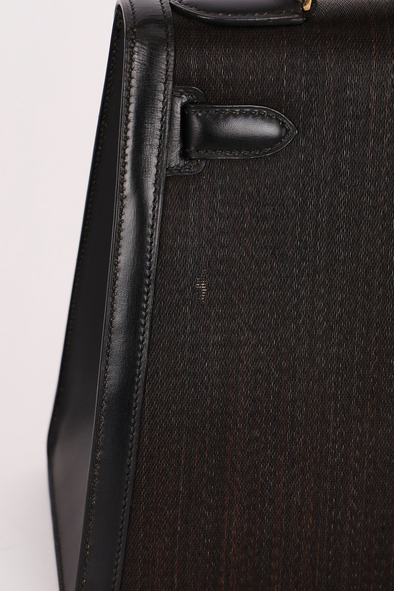 Hermès Kelly 28 (color + leather) GHW