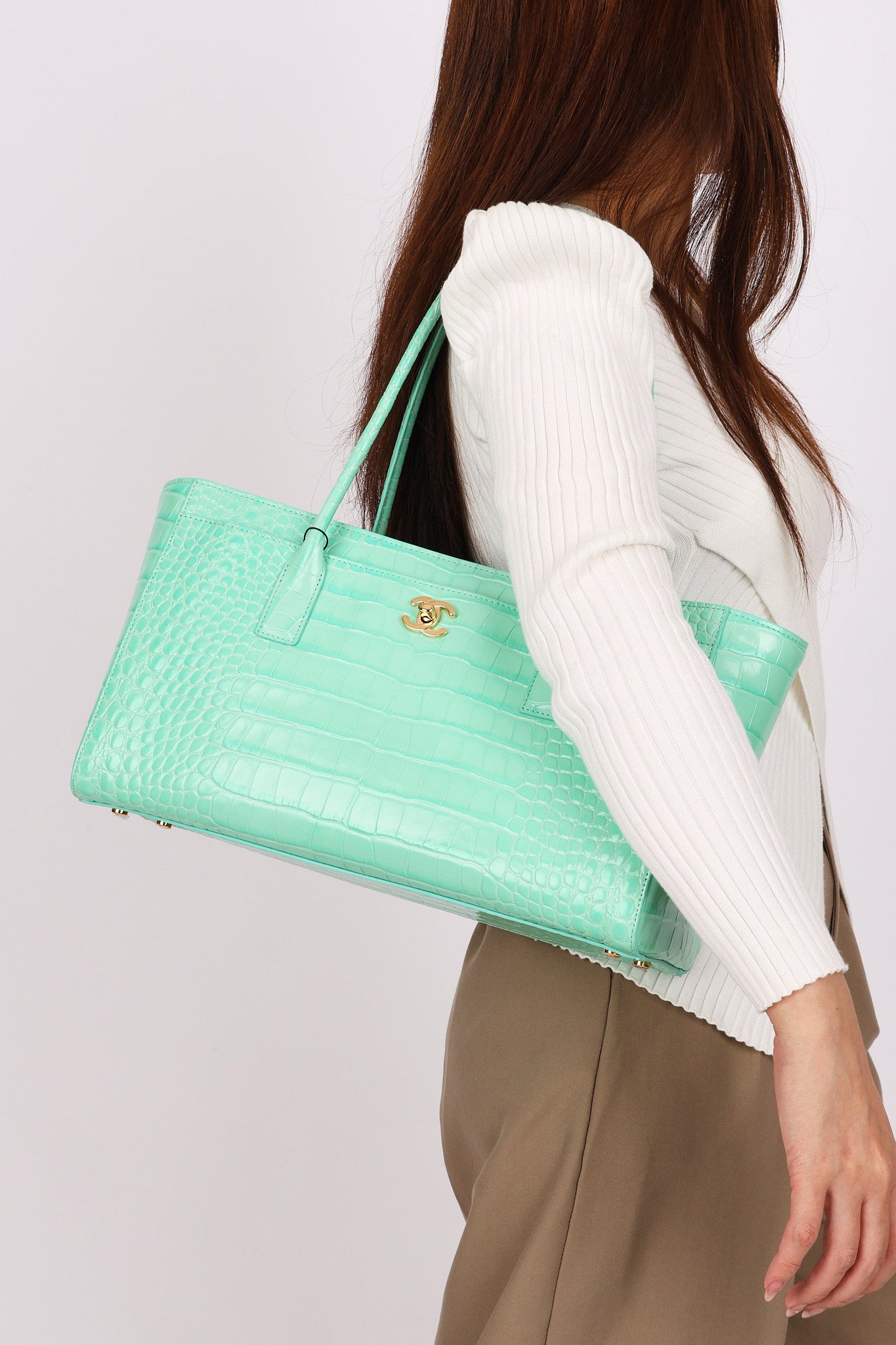 Chanel Large Shopping Tote Green Embossed Croc GHW