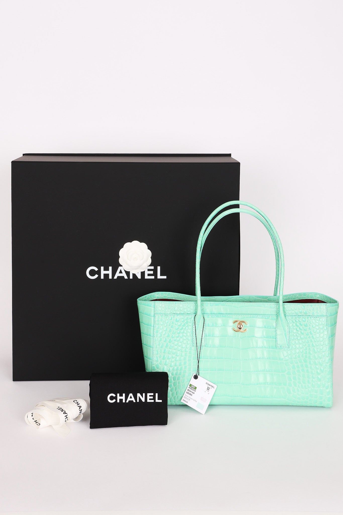 Chanel Large Shopping Tote Green Embossed Croc GHW