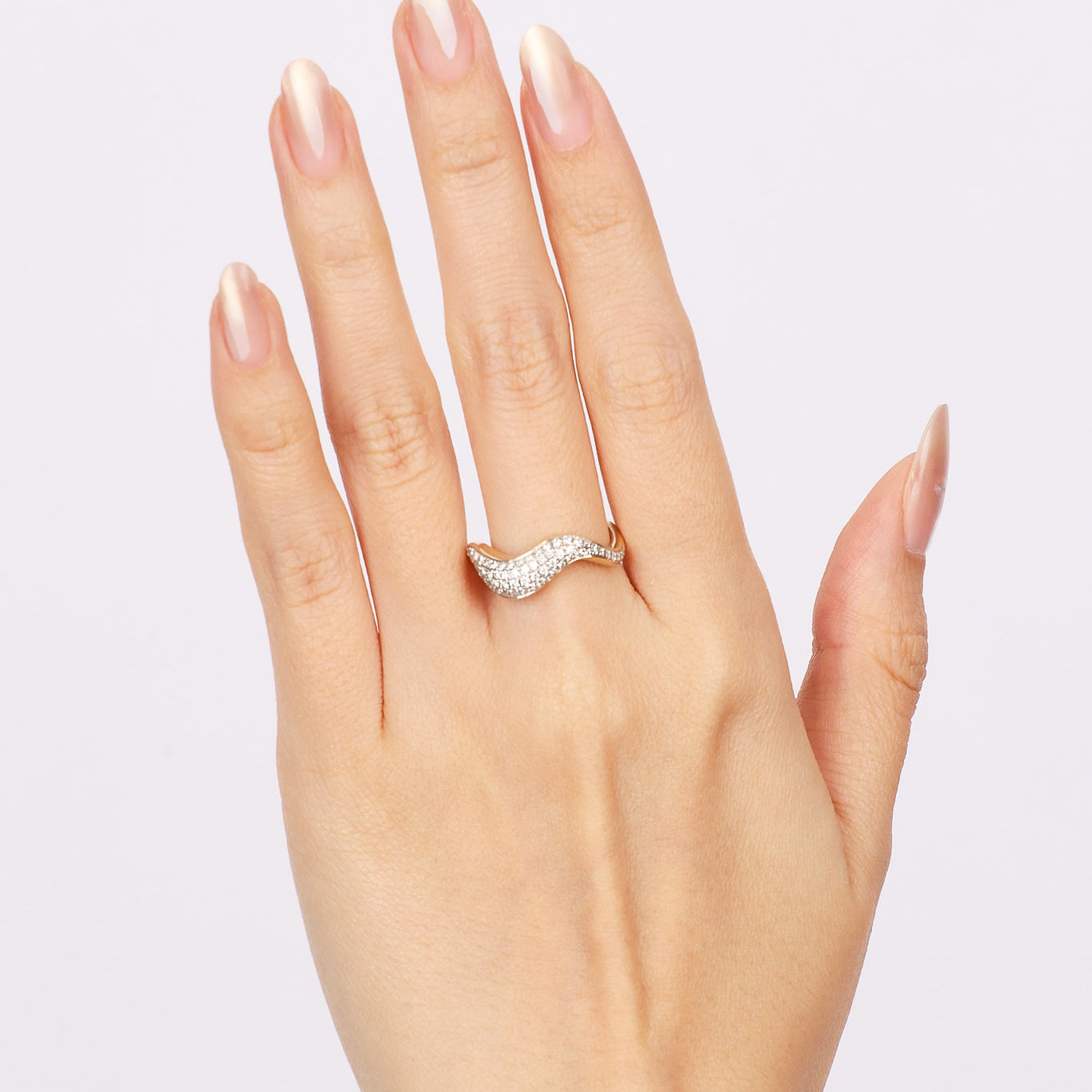 14K Yellow Gold and Pavé Diamond Wave Ridge Ring, Size US 6.75
