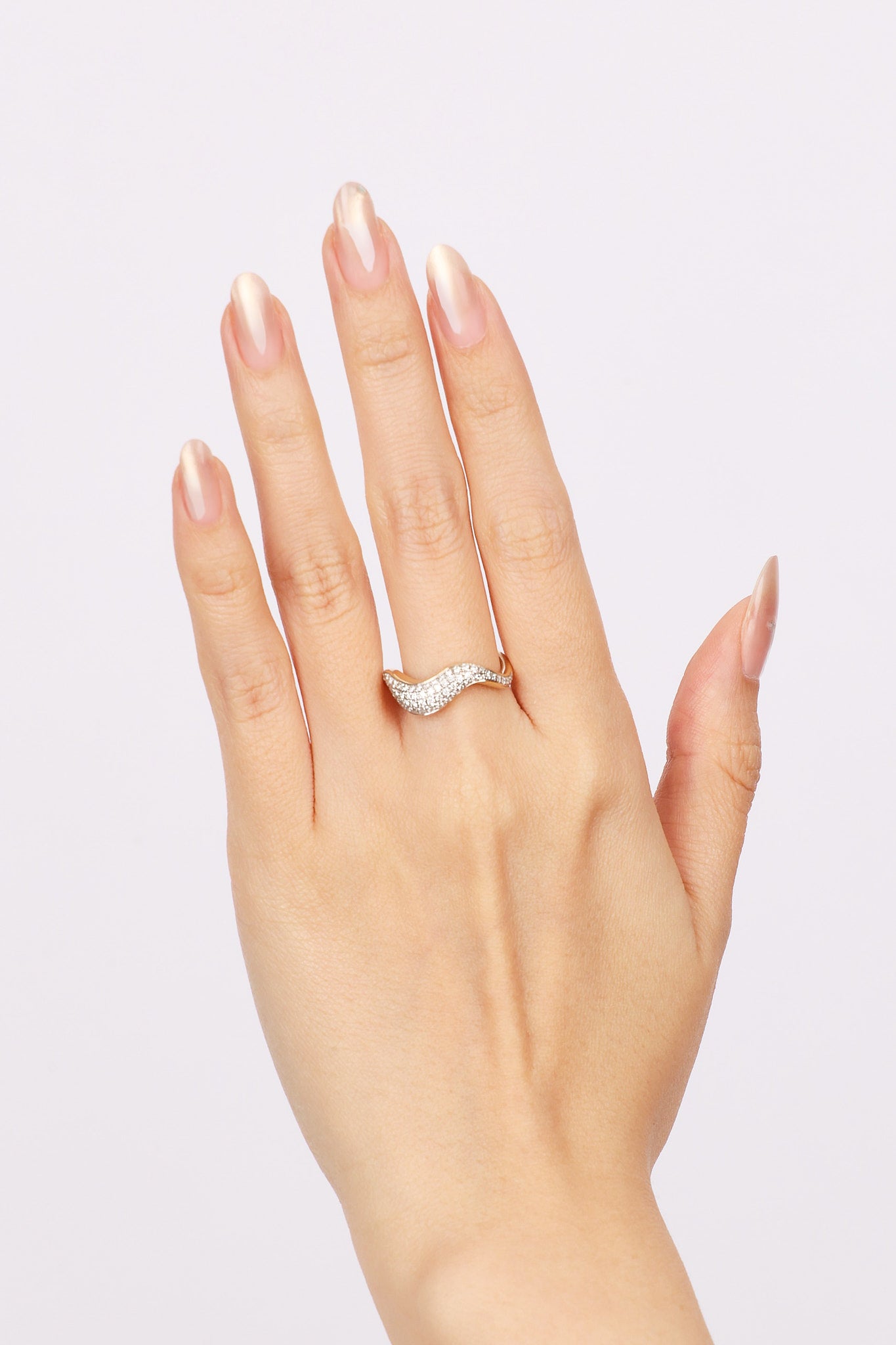 14K Yellow Gold and Pavé Diamond Wave Ridge Ring, Size US 6.75