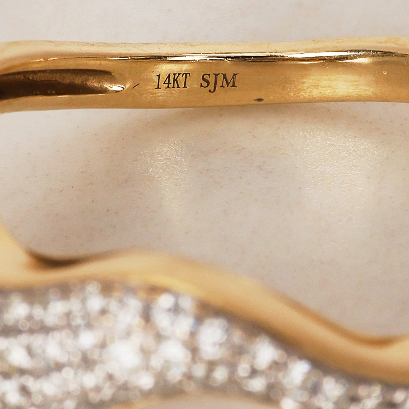 14K Yellow Gold and Pavé Diamond Wave Ridge Ring, Size US 6.75