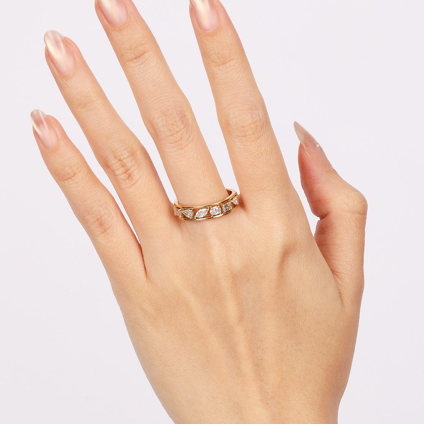 18K Yellow Gold Floating Diamond Cutout Band Ring, Size US 7.5
