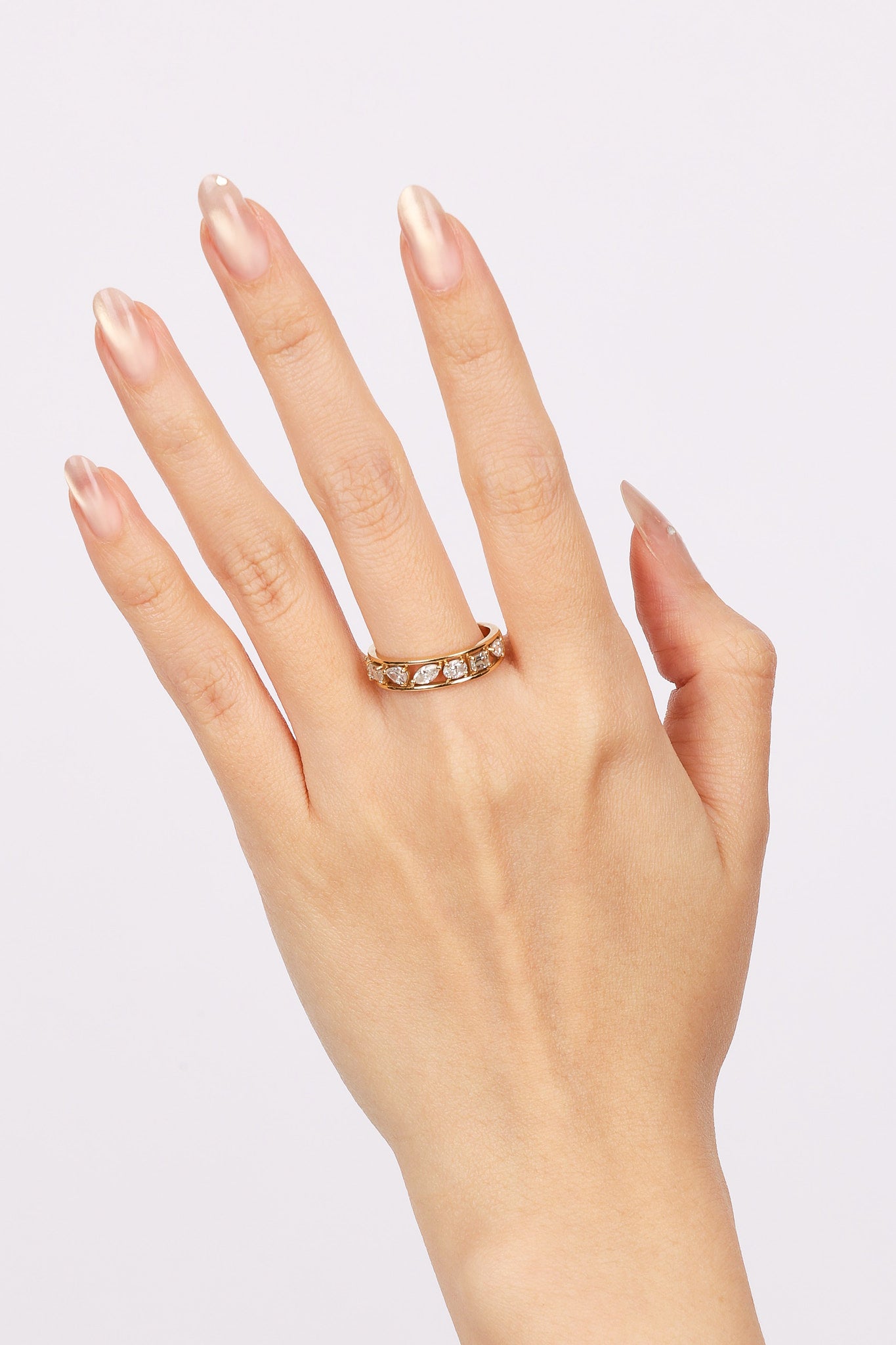 18K Yellow Gold Floating Diamond Cutout Band Ring, Size US 7.5