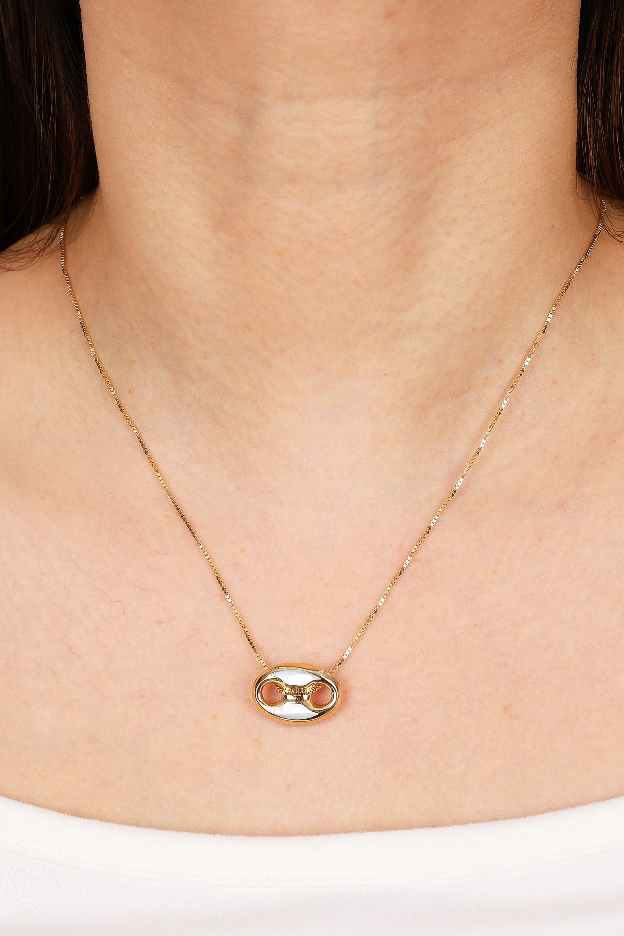 14K Yellow Gold FashioNica Mother of Pearl Mariner Chain Pendant Box Chain Necklace