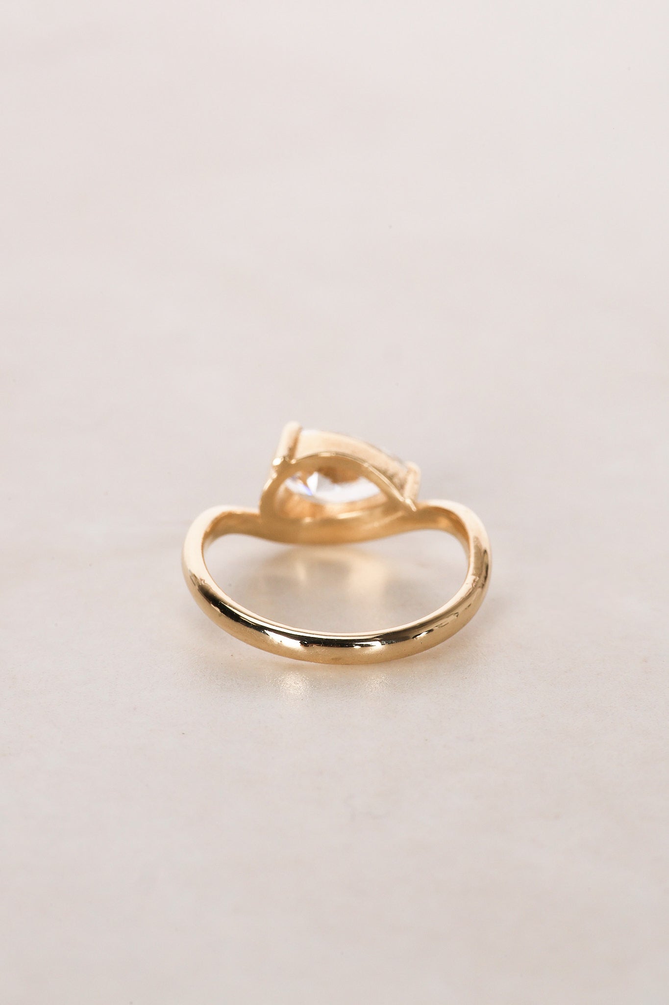 14K Yellow Gold and Lab-Grown Diamond Pear Curved Pinky Ring