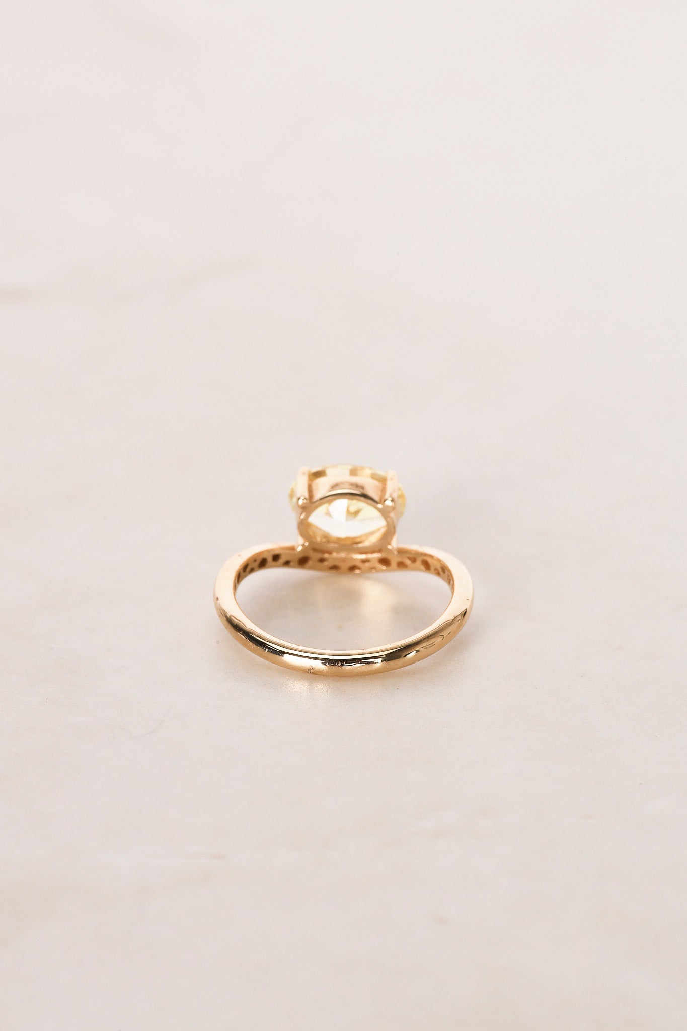 14K Yellow Gold and Lab-Grown Yellow Oval Diamond Curve Pinky Ring, Size US 4