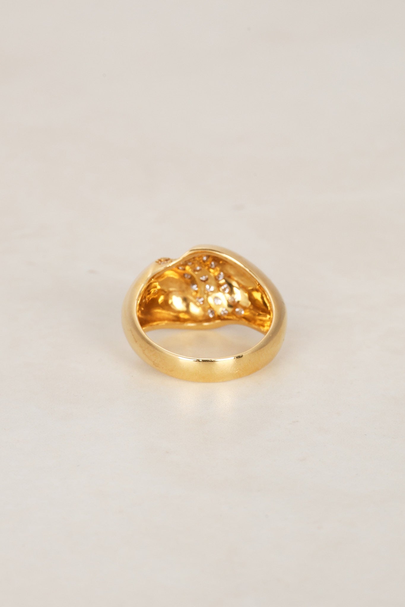 18K Yellow Gold Diamond Row Curve Ring, Size US 5