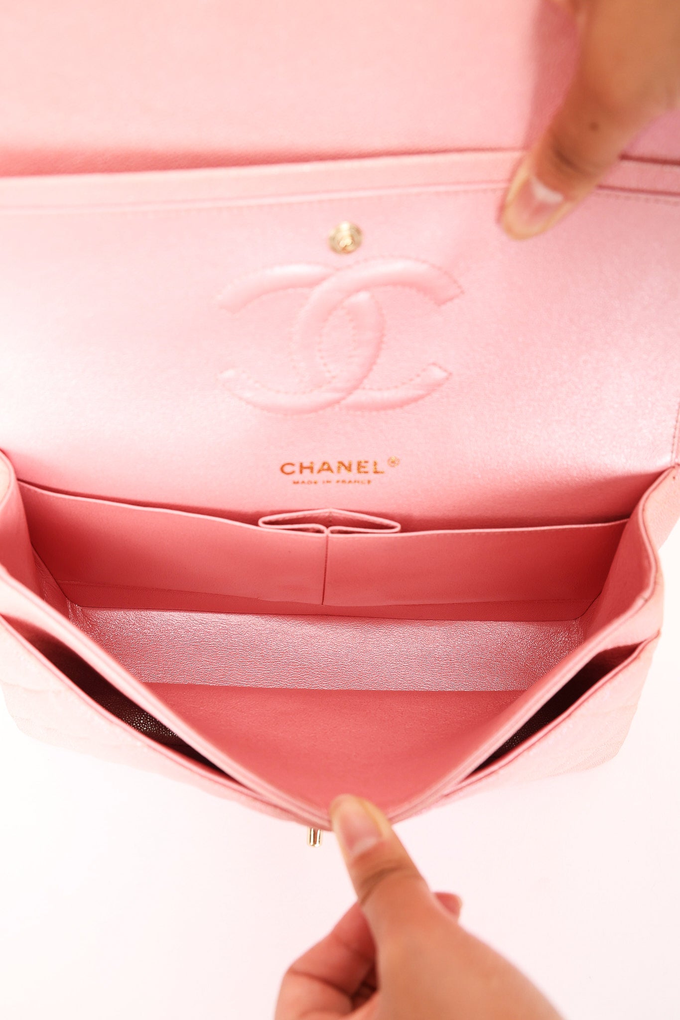 Chanel Medium Classic Double Flap Pink Iridescent Caviar GHW