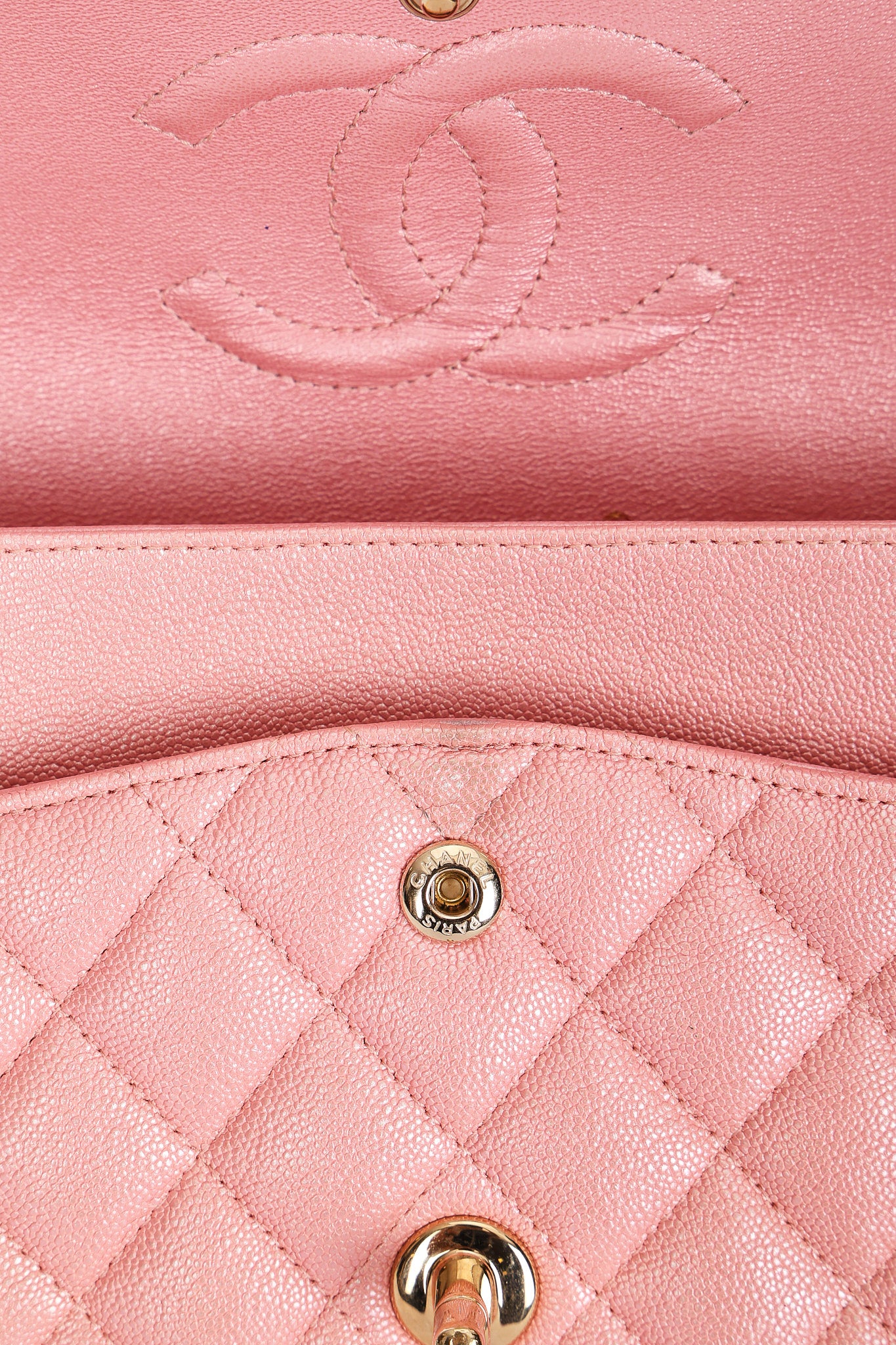Chanel Medium Classic Double Flap Pink Iridescent Caviar GHW