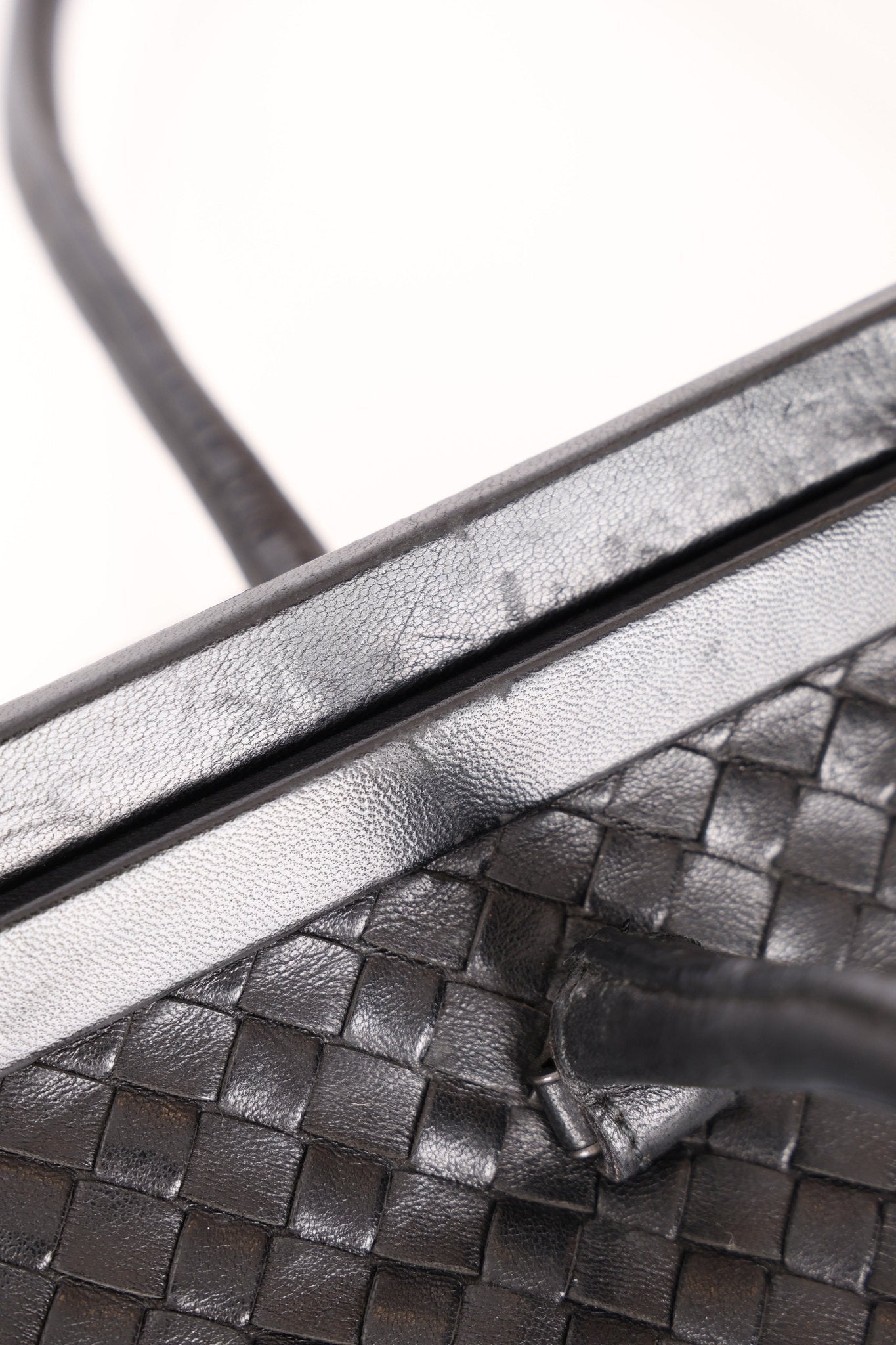 Bottega Veneta Black Intrecciato Frame East West Shoulder Bag - FashioNica