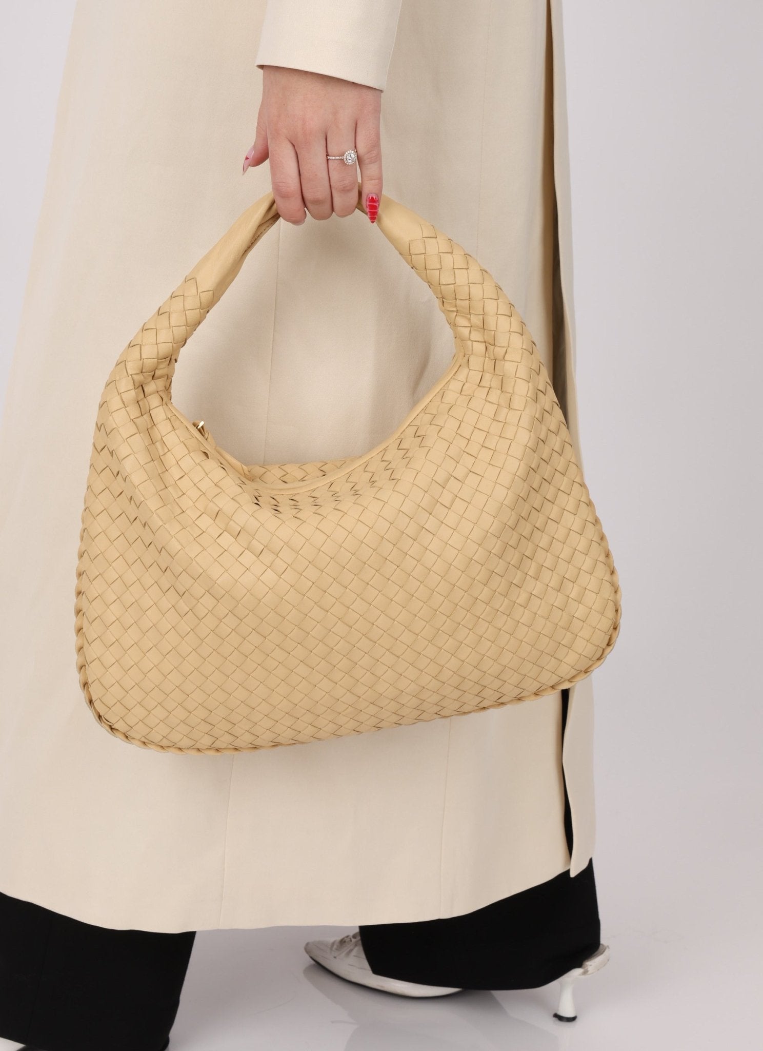 Bottega Veneta Butter Intrecciato Small Hobo - FashioNica