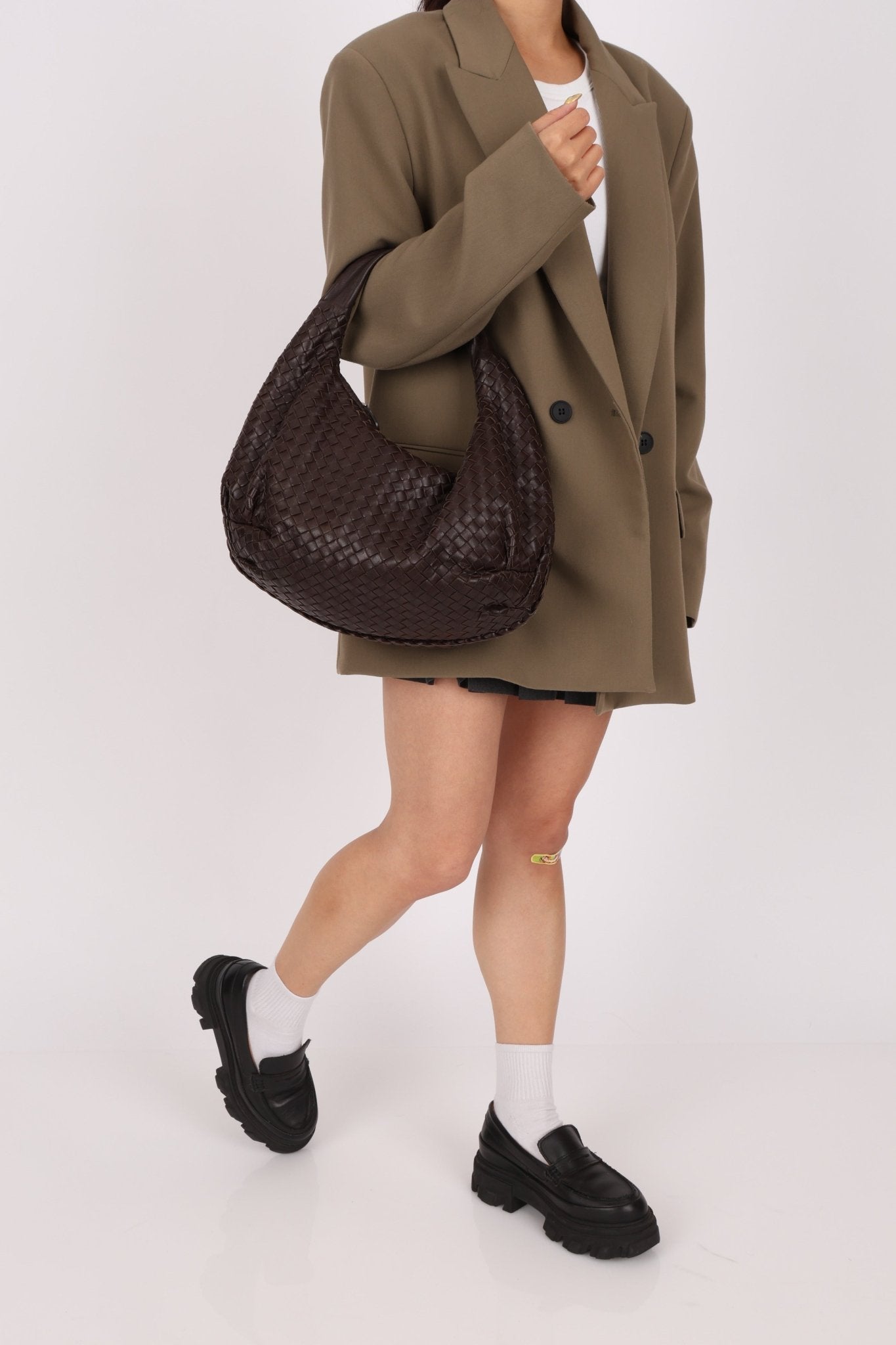 Bottega Veneta Chocolate Intrecciato Belly Hobo - FashioNica
