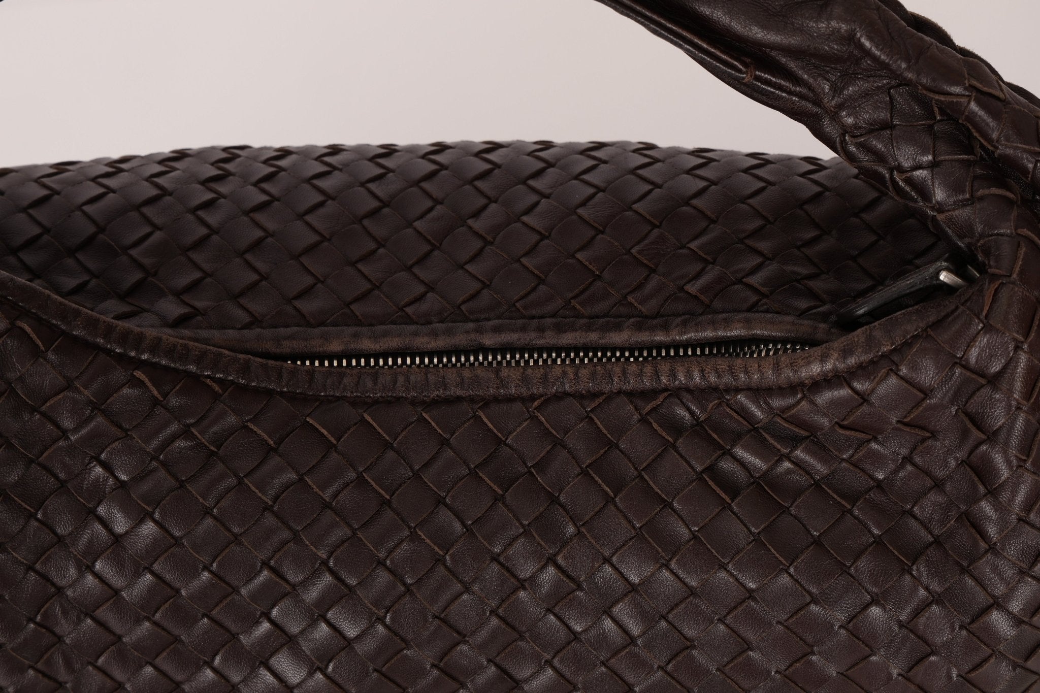 Bottega Veneta Chocolate Intrecciato Belly Hobo - FashioNica