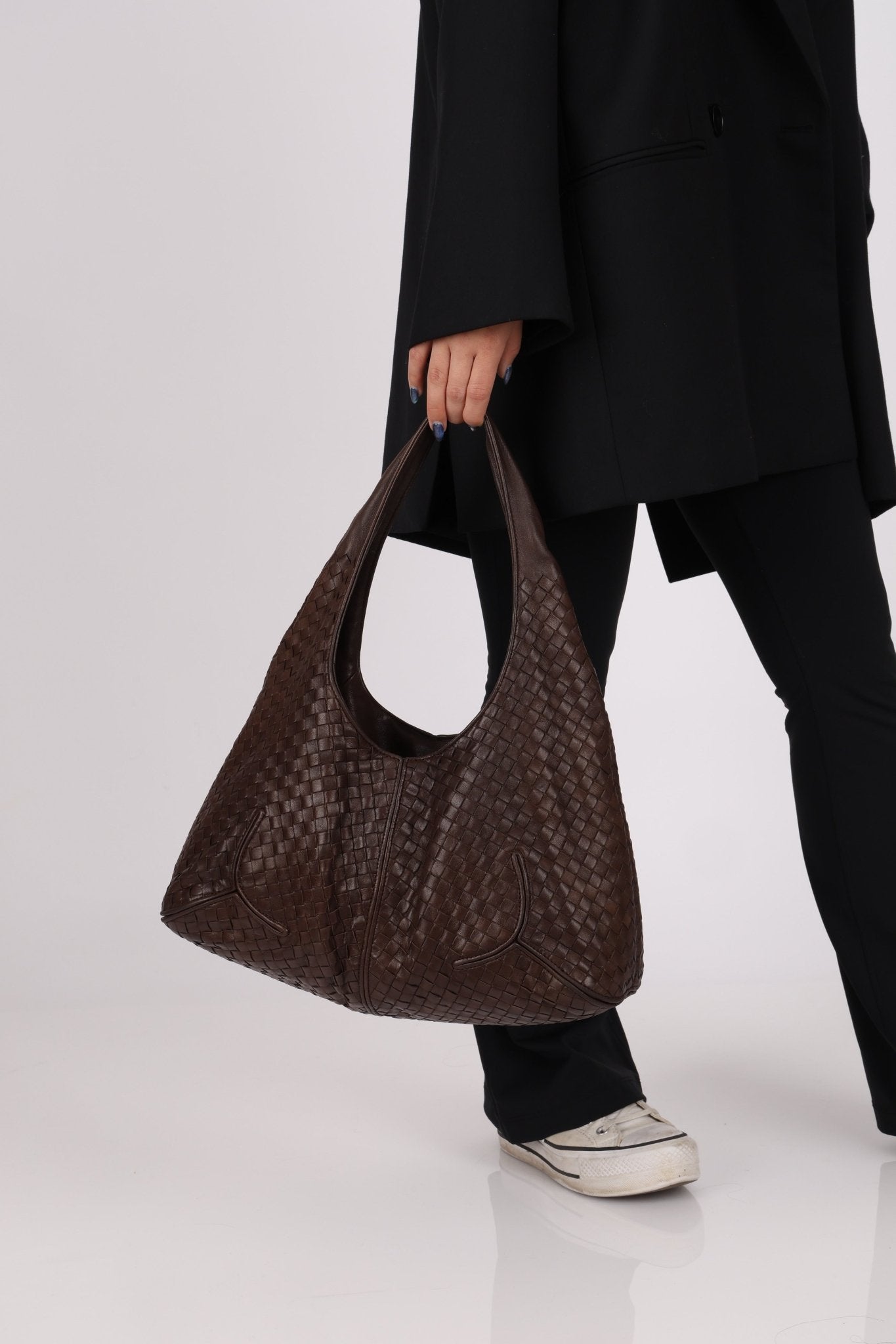 Bottega Veneta Chocolate Intrecciato Hobo - FashioNica