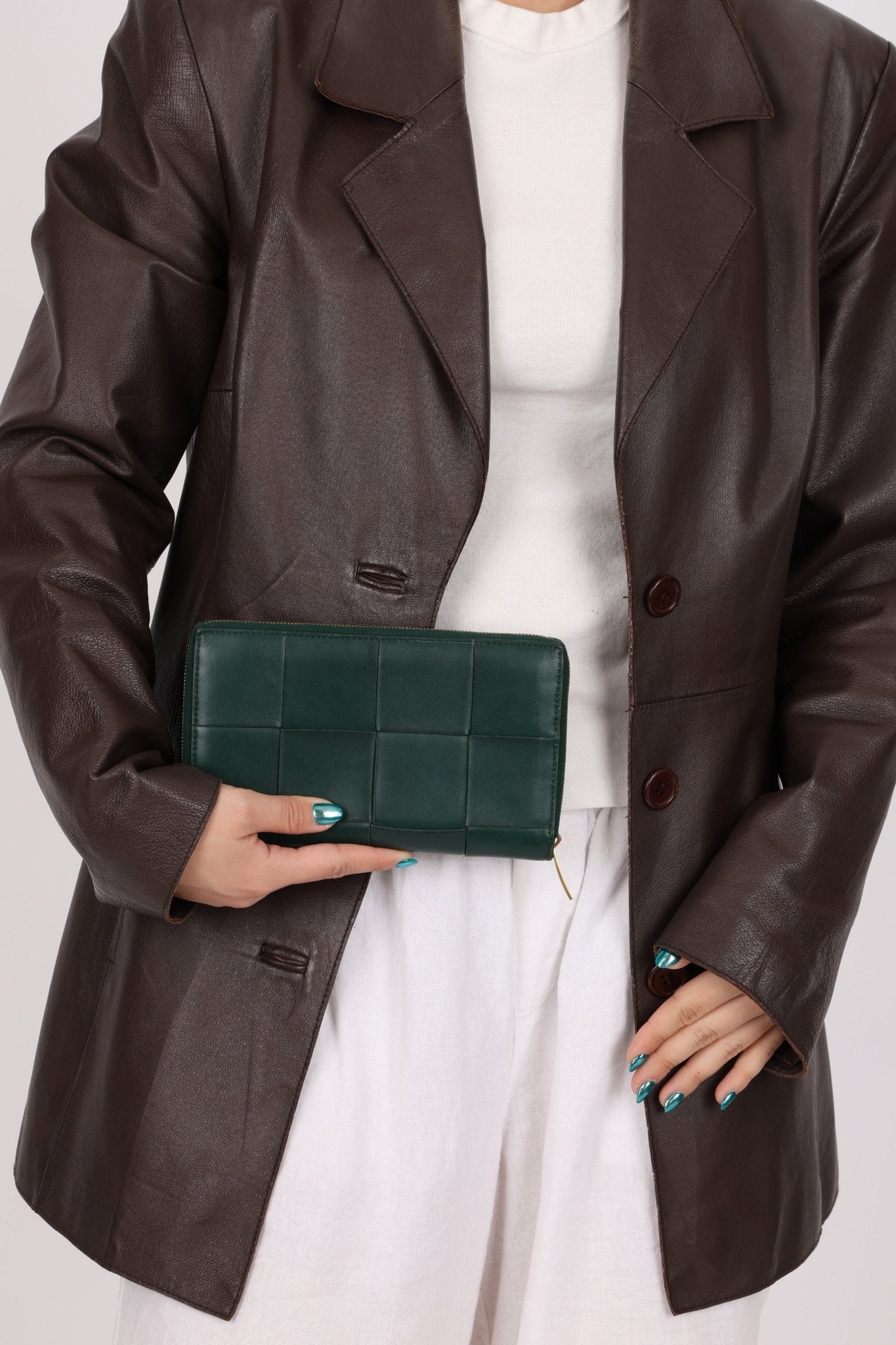 Bottega Veneta Emerald Green Casette Zipped Short Wallet - FashioNica