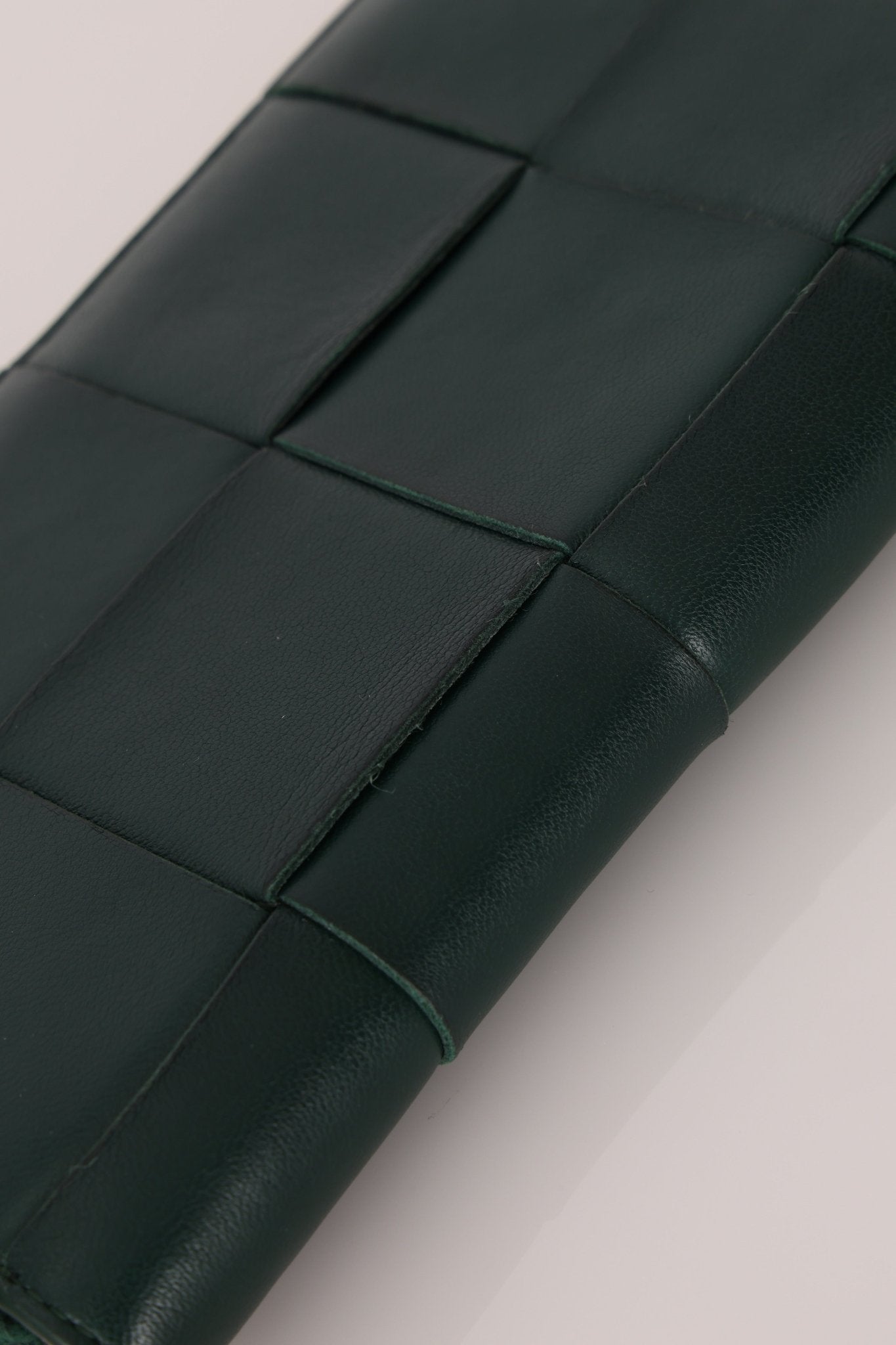 Bottega Veneta Emerald Green Casette Zipped Short Wallet - FashioNica