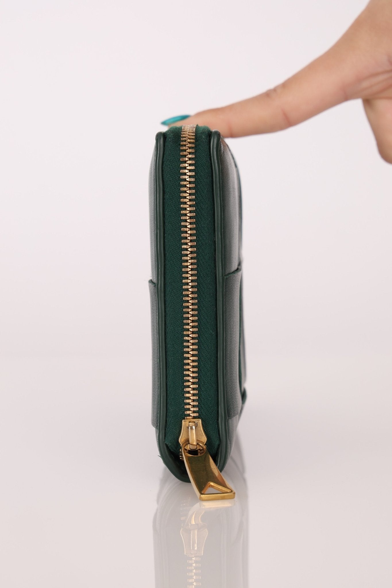 Bottega Veneta Emerald Green Casette Zipped Short Wallet - FashioNica