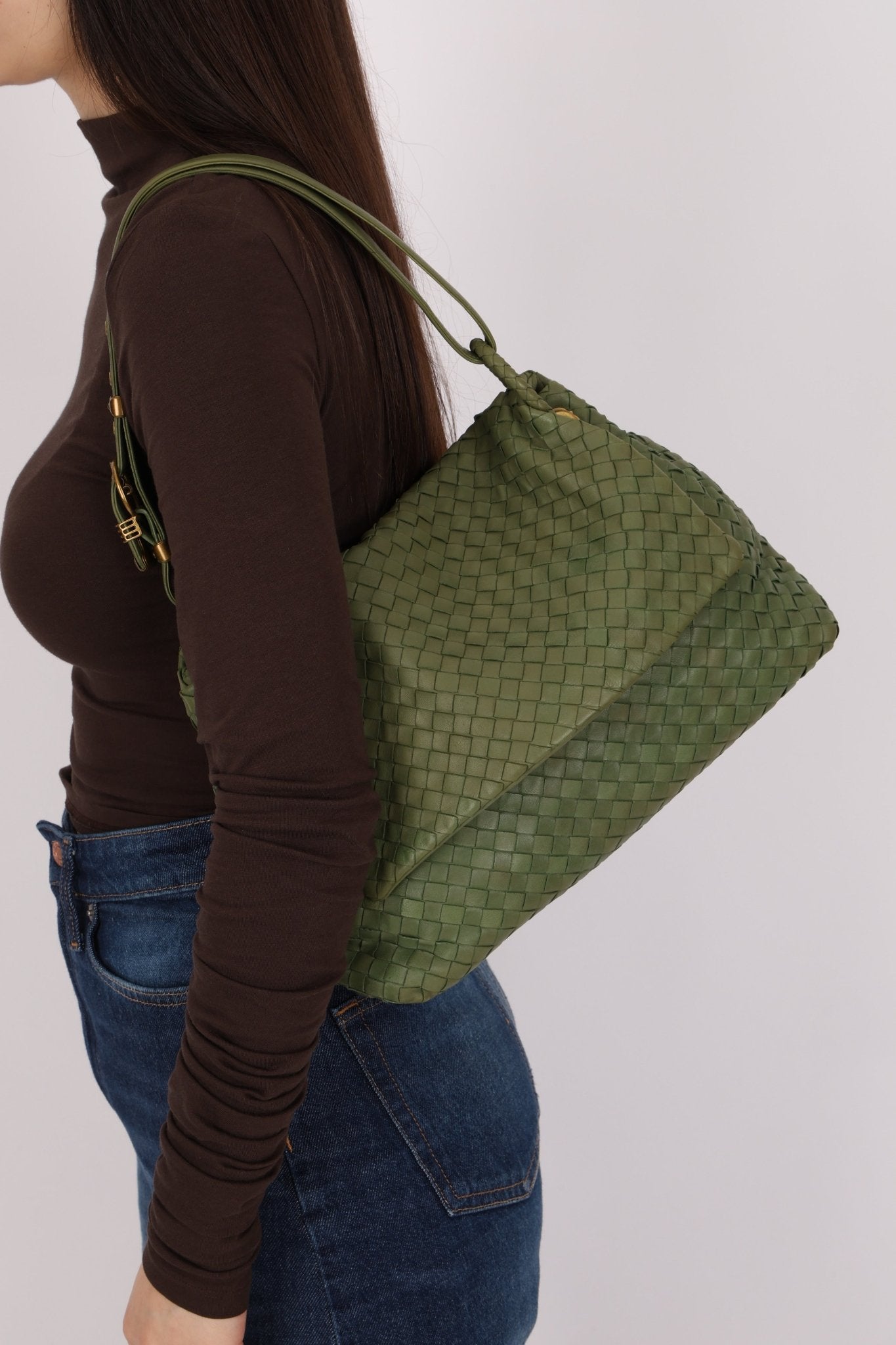 Bottega Veneta Intrecciato Cesta Hobo Flap Bag - FashioNica