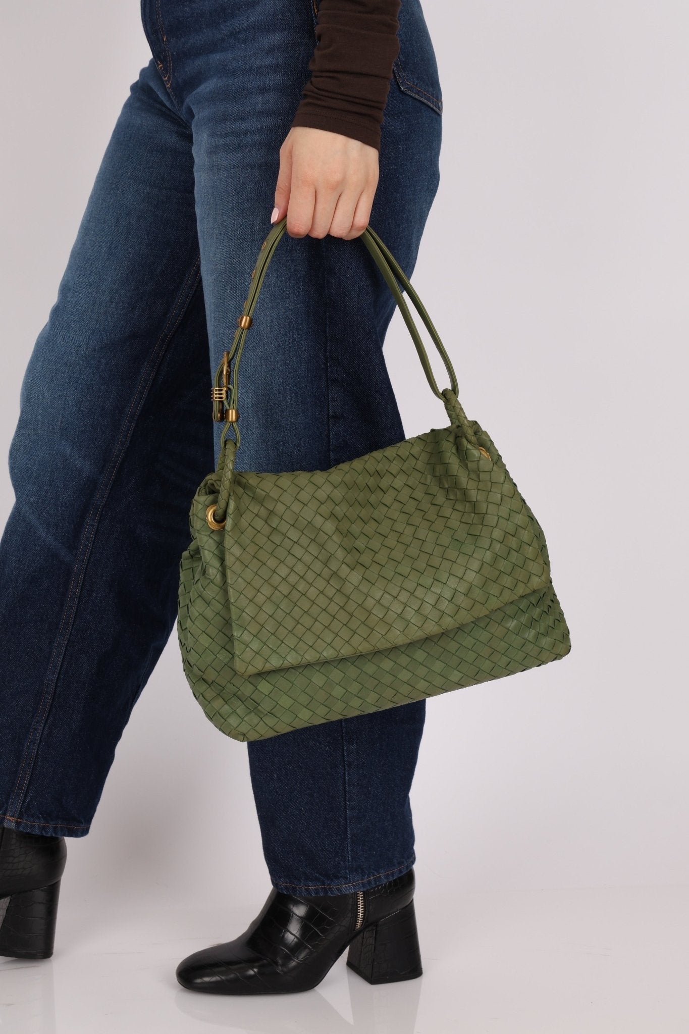 Bottega Veneta Intrecciato Cesta Hobo Flap Bag - FashioNica