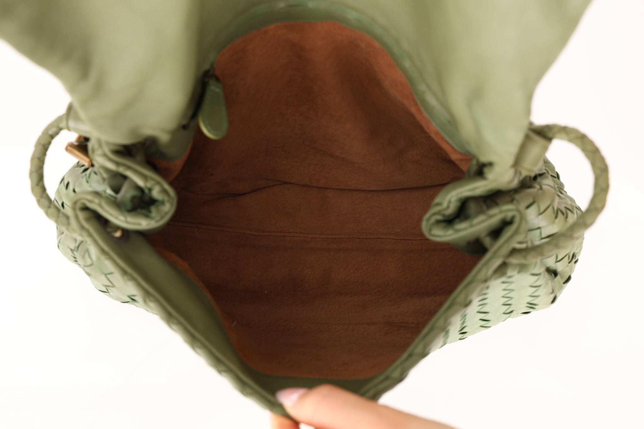 Bottega Veneta Intrecciato Cesta Hobo Flap Bag - FashioNica