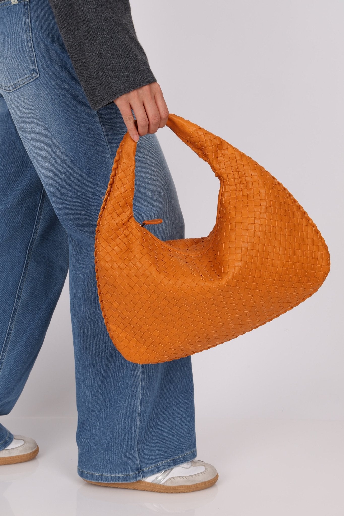 Bottega Veneta Intrecciato Clementine Small Hobo - FashioNica