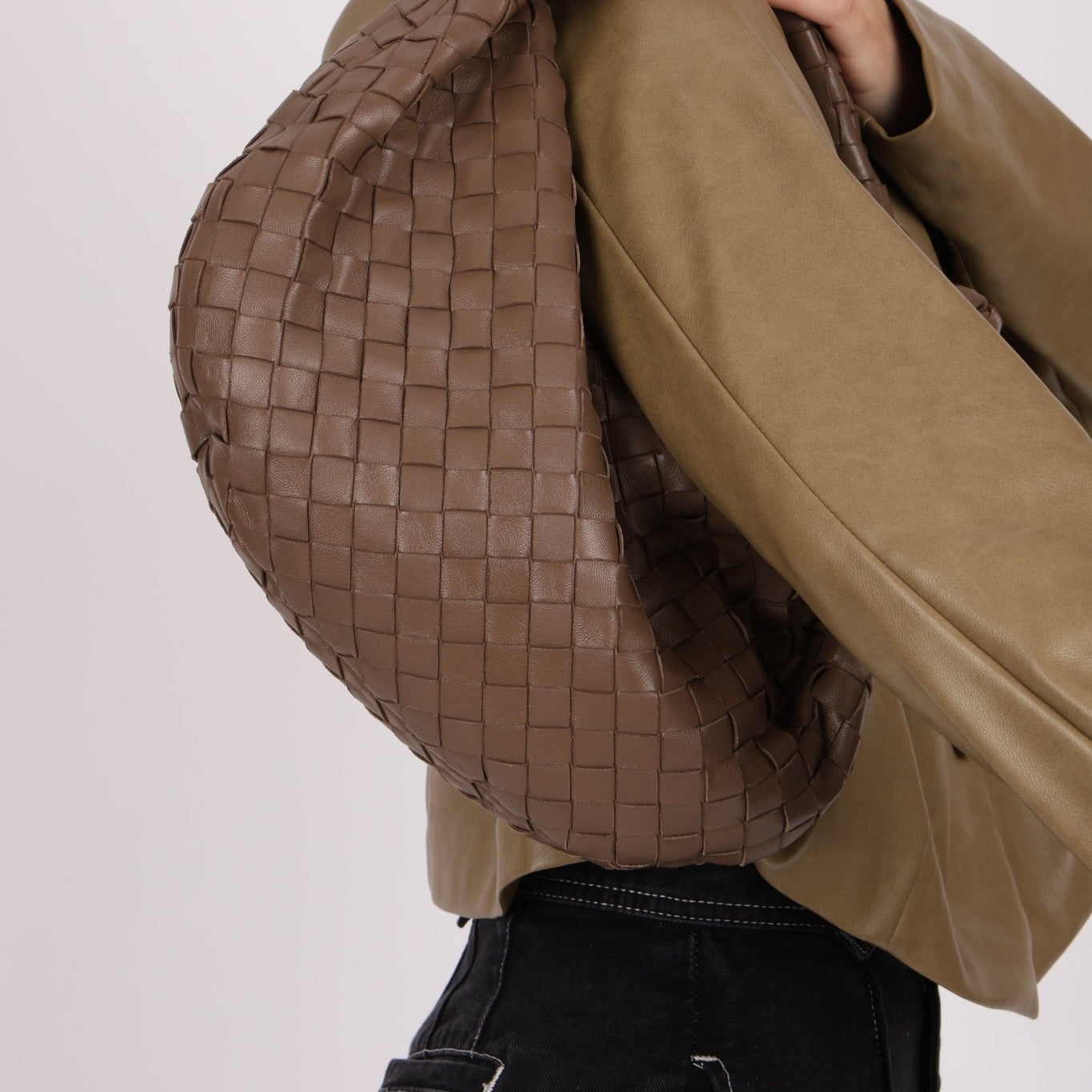 Bottega Veneta Intrecciato Dark Taupe Teen Jodie - FashioNica