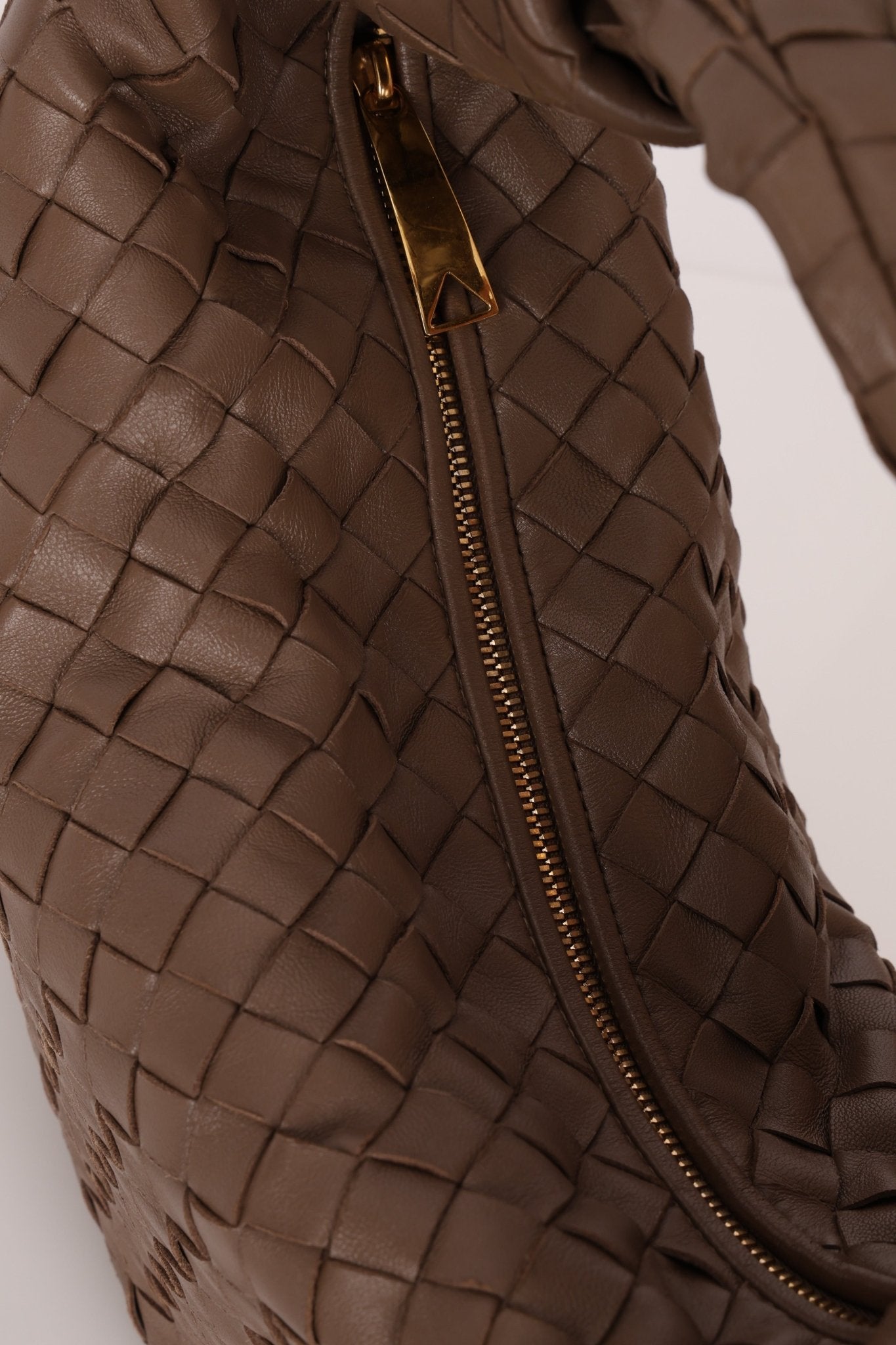 Bottega Veneta Intrecciato Dark Taupe Teen Jodie - FashioNica