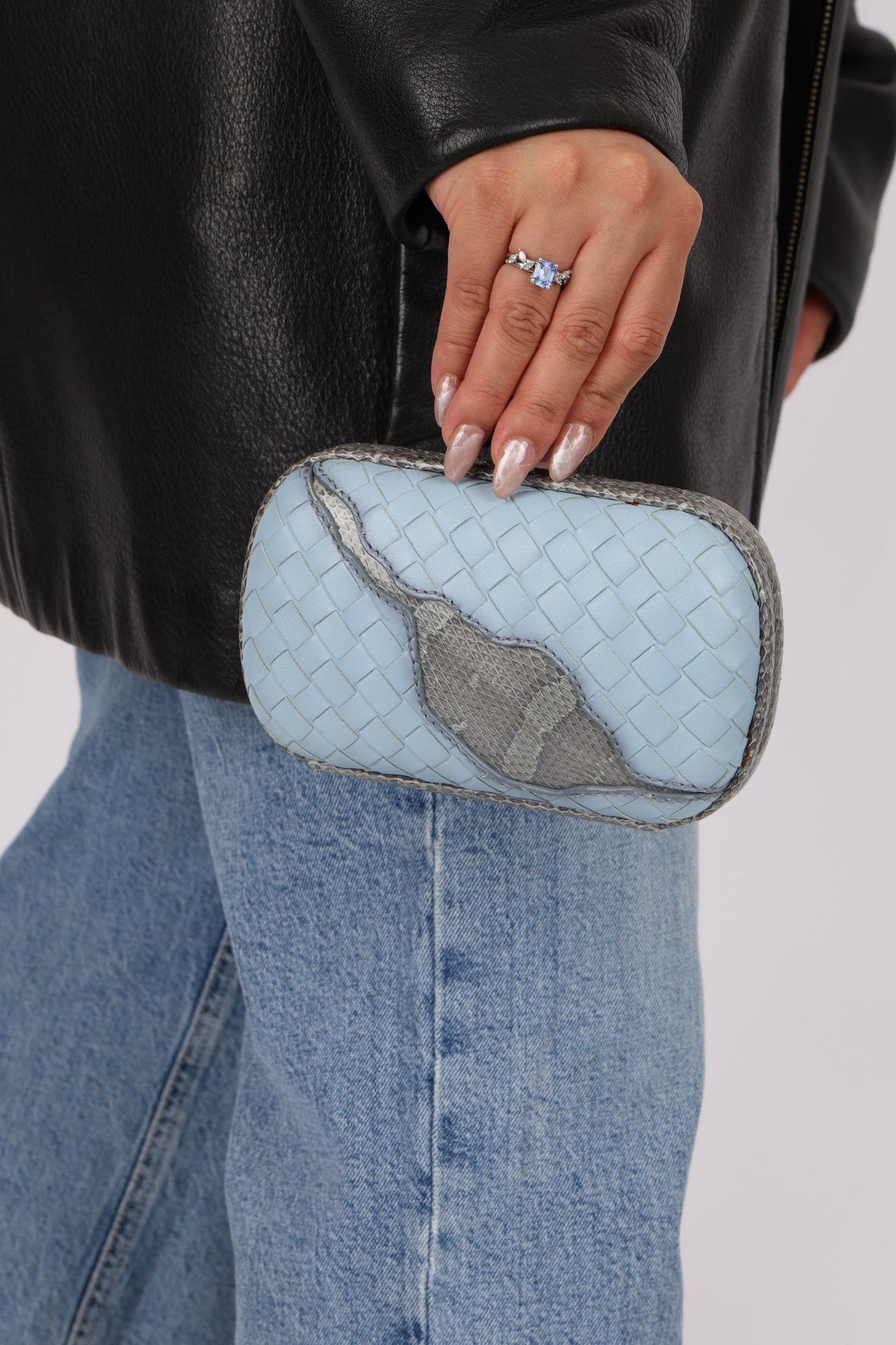 Bottega Veneta Intrecciato Light Blue Python Break Kisslock Clutch - FashioNica