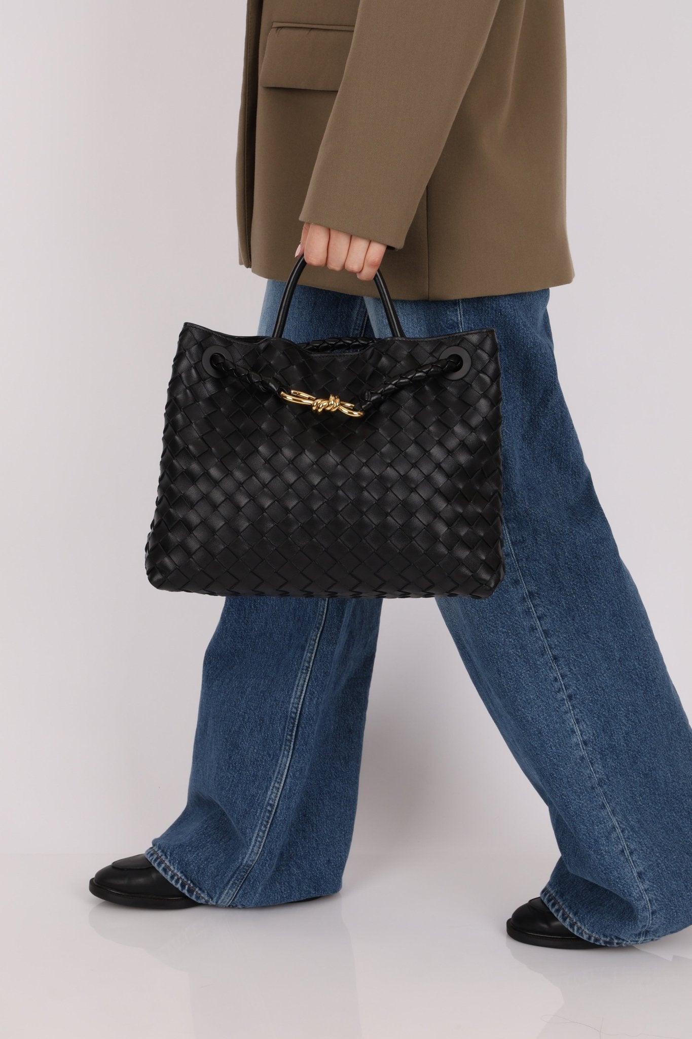 Bottega Veneta Intrecciato Medium Andiamo - FashioNica
