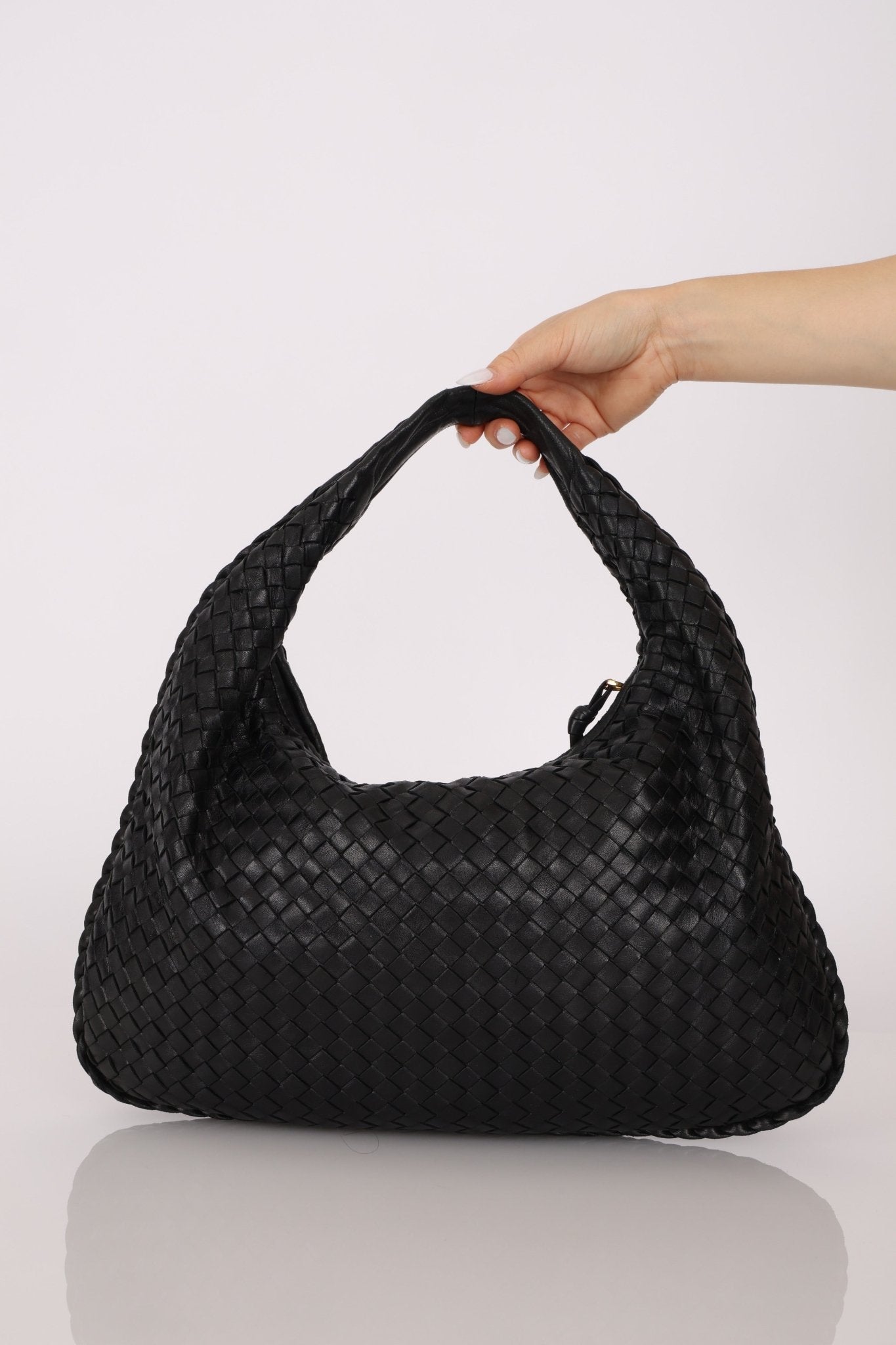 Bottega Veneta Intrecciato Small Black Hobo - FashioNica