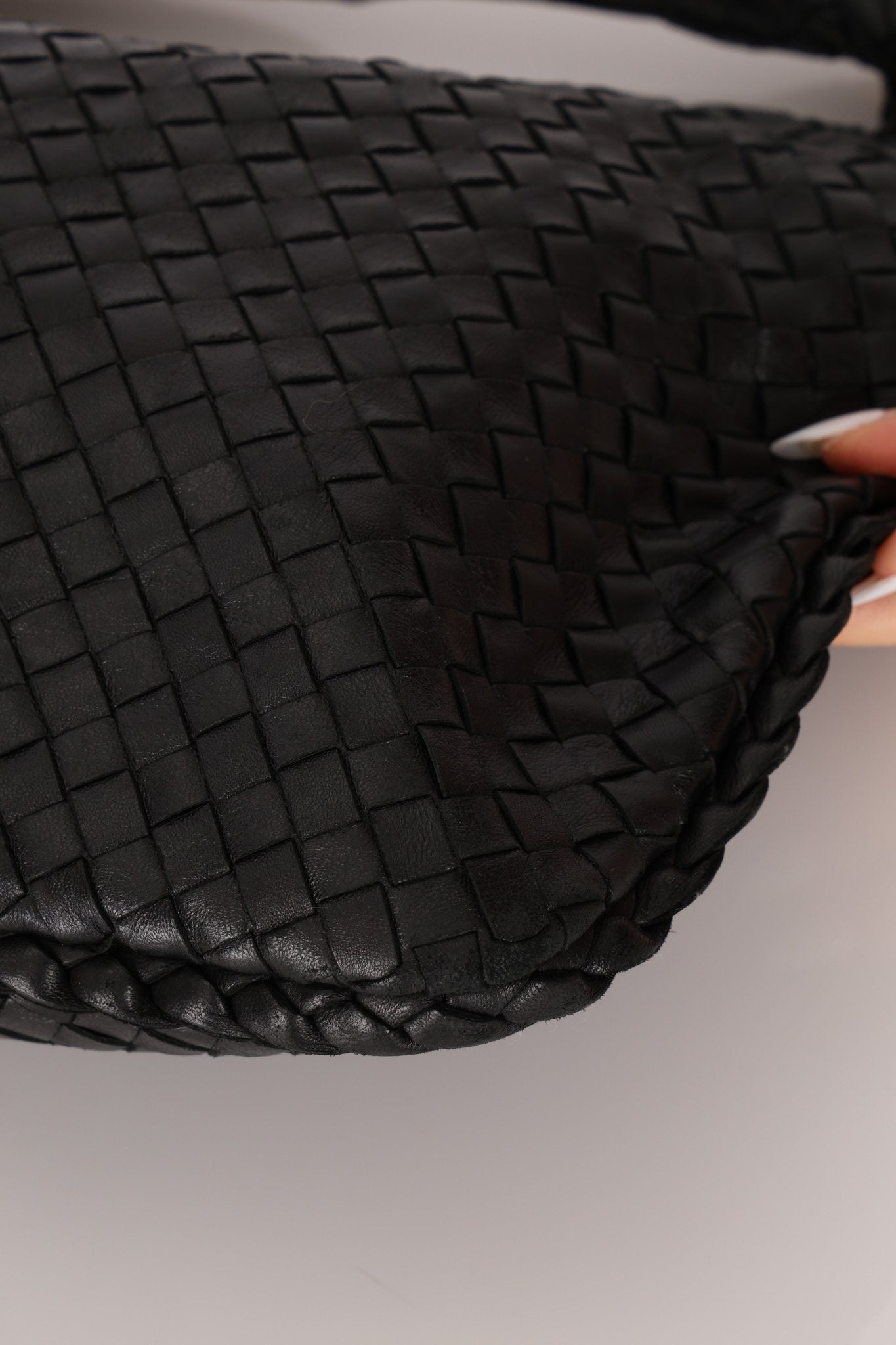 Bottega Veneta Intrecciato Small Black Hobo - FashioNica