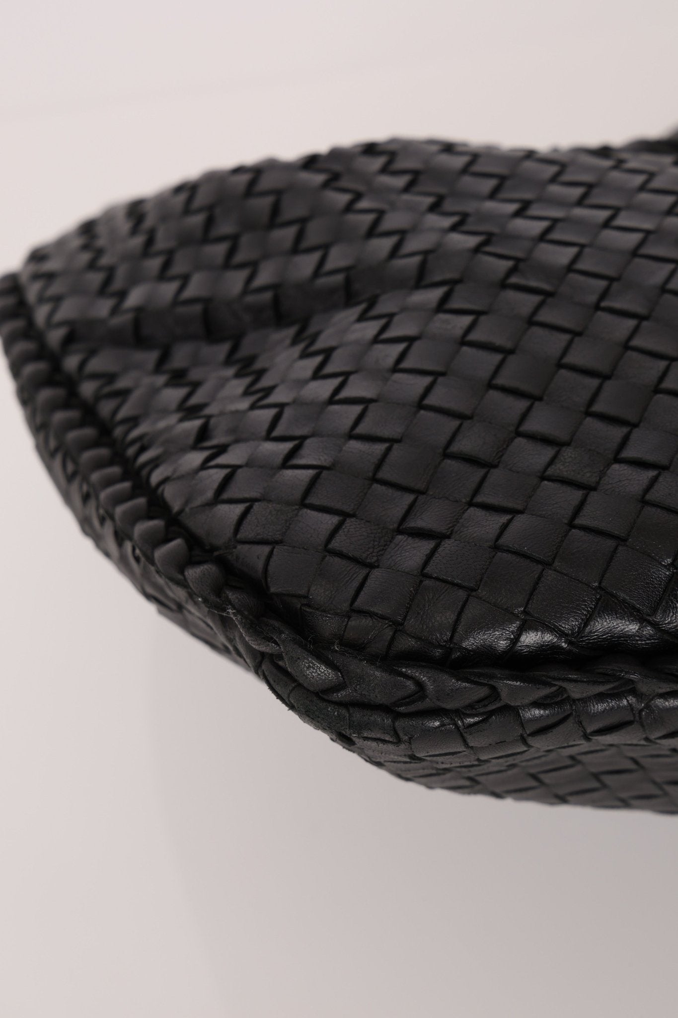 Bottega Veneta Intrecciato Small Black Hobo - FashioNica