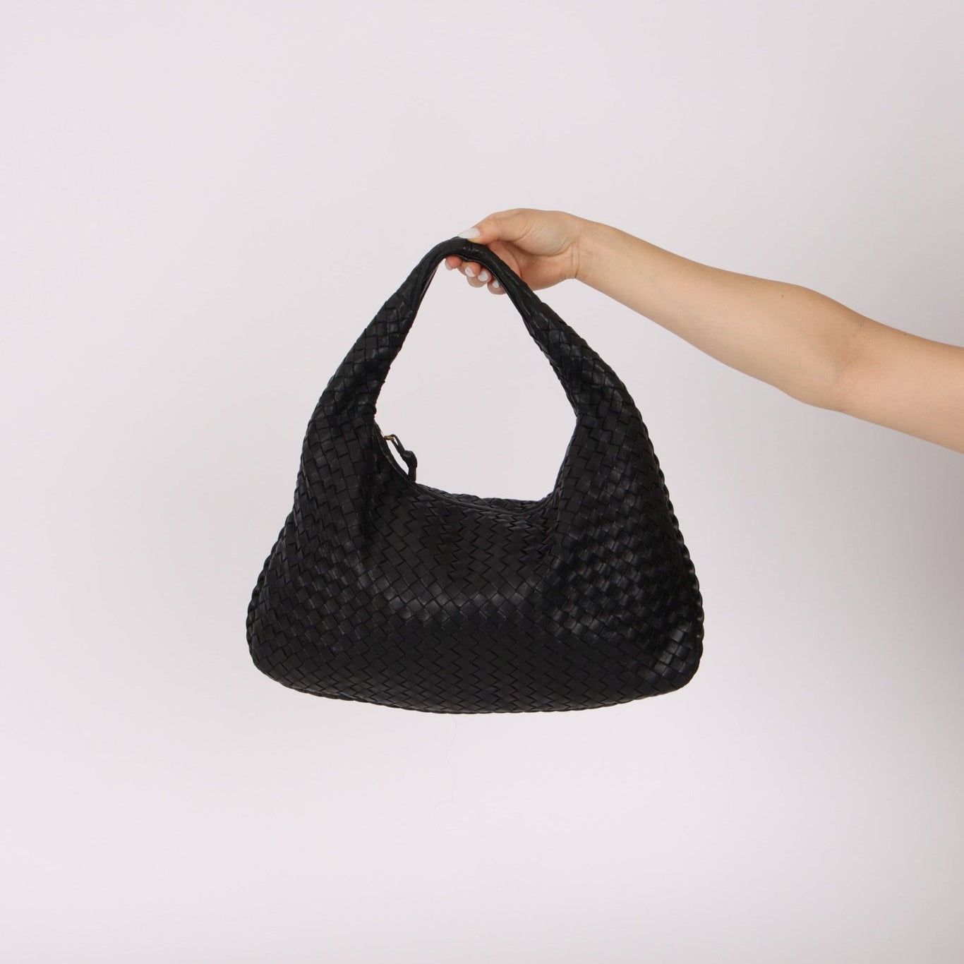 Bottega Veneta Intrecciato Small Black Hobo - FashioNica
