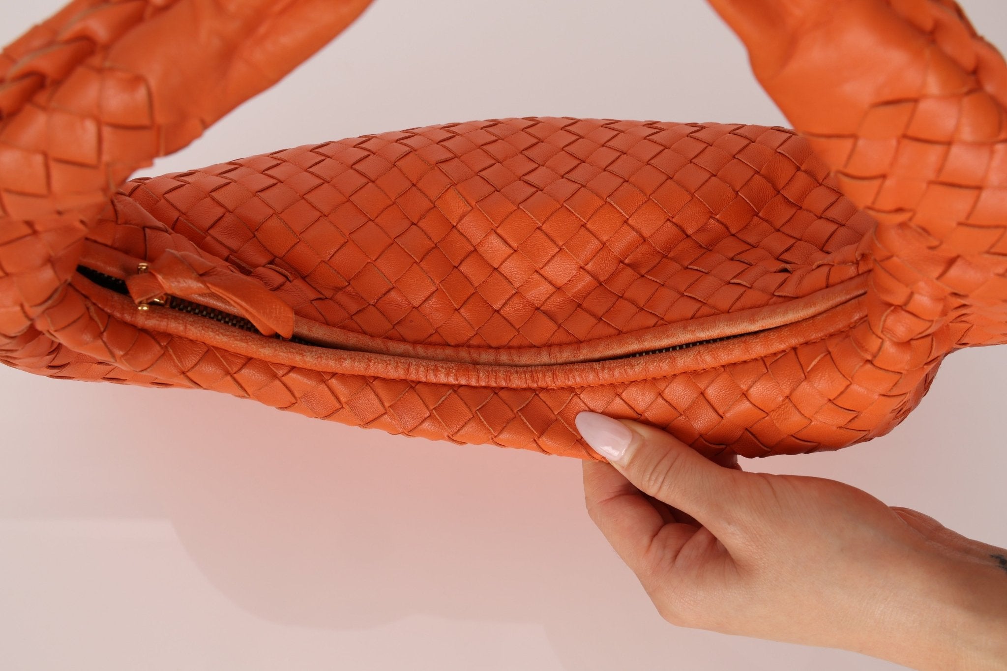 Bottega Veneta Lambskin Clementine Intrecciato Medium Hobo - FashioNica