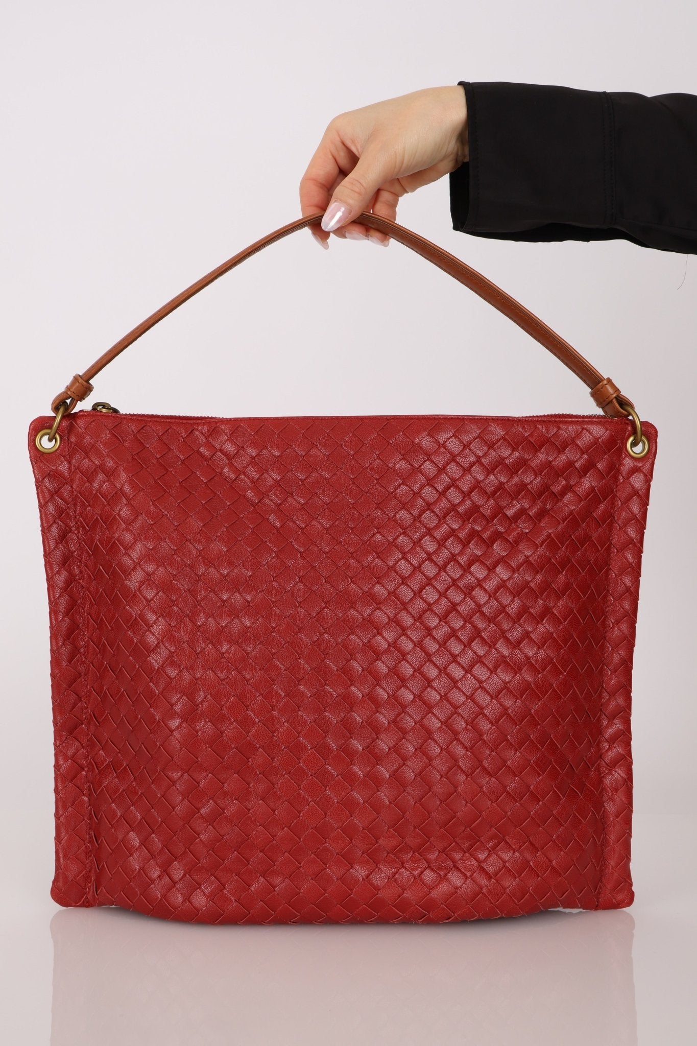 Bottega Veneta Lambskin Red Intrecciato Papier Shoulder Bag - FashioNica