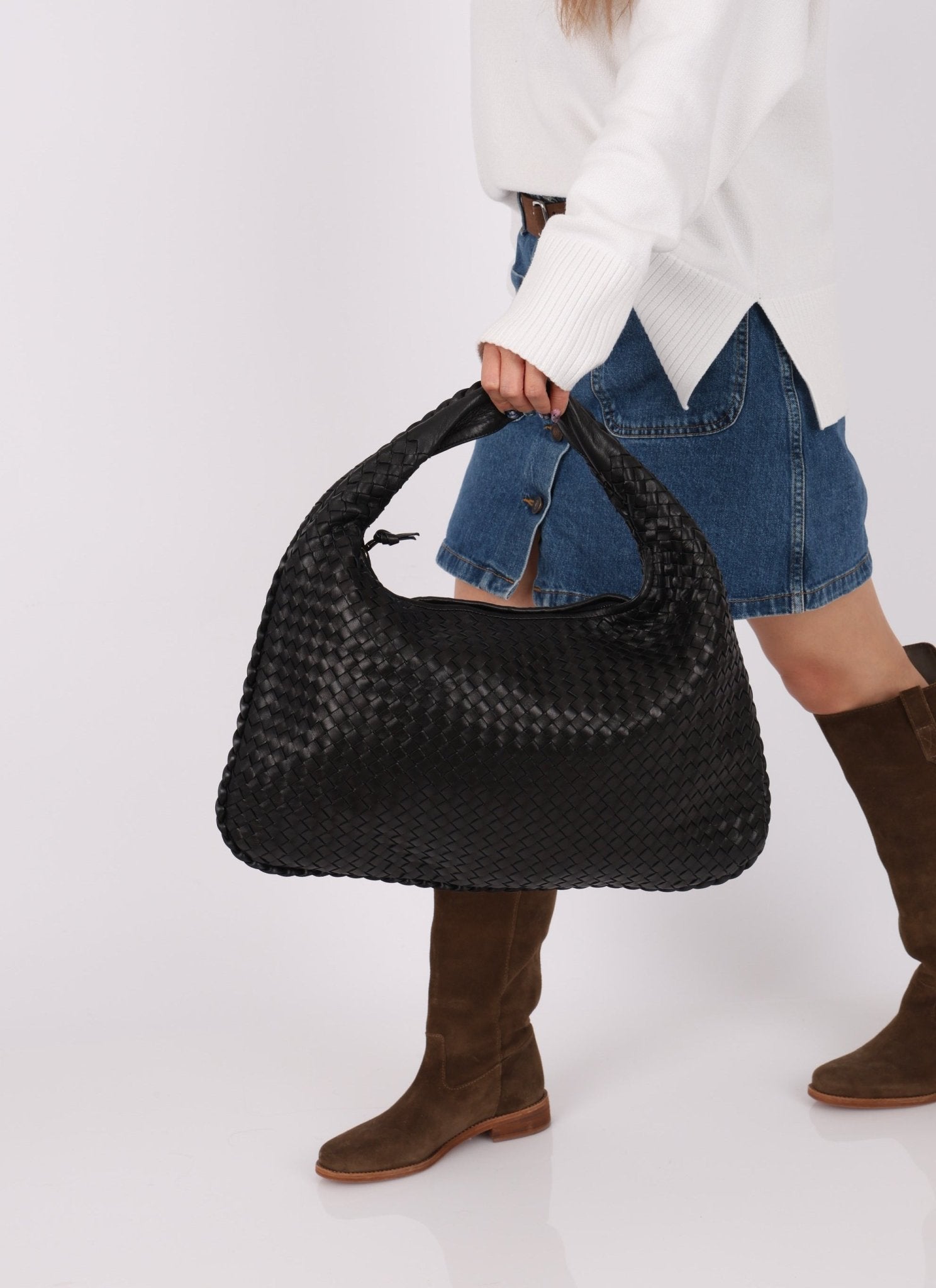 Bottega Veneta Large Intrecciato Black Hobo w Mirror - FashioNica