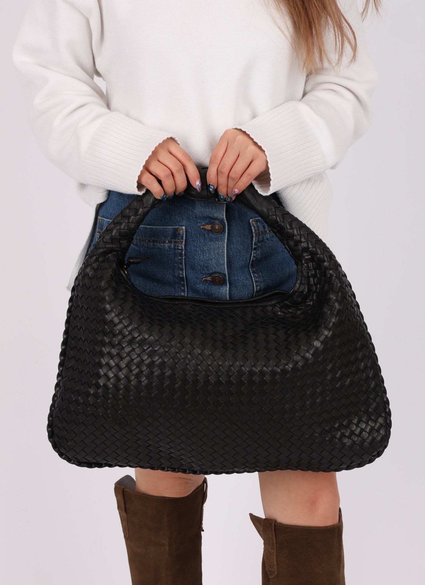 Bottega Veneta Large Intrecciato Black Hobo w Mirror - FashioNica
