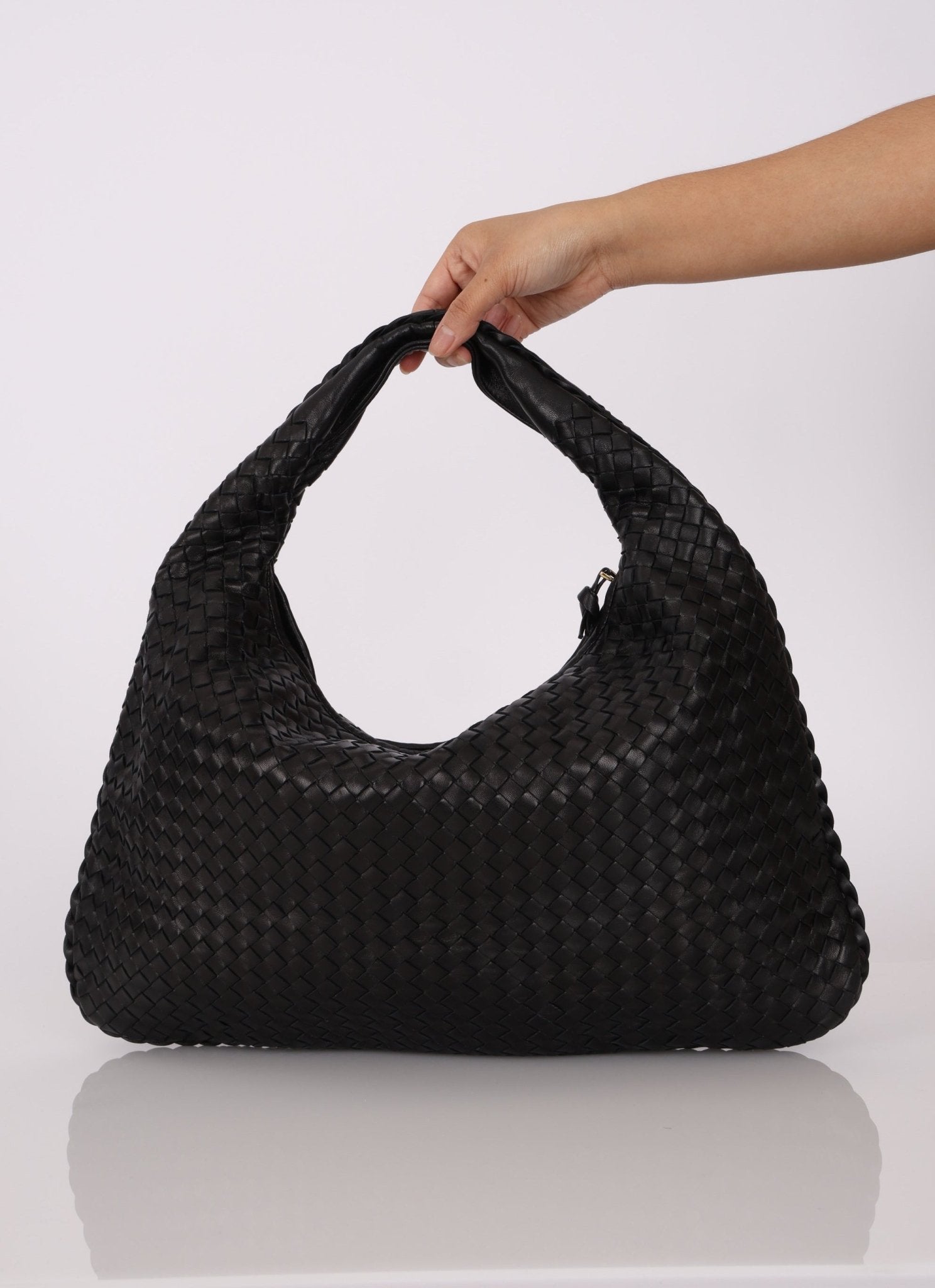 Bottega Veneta Large Intrecciato Black Hobo w Mirror - FashioNica