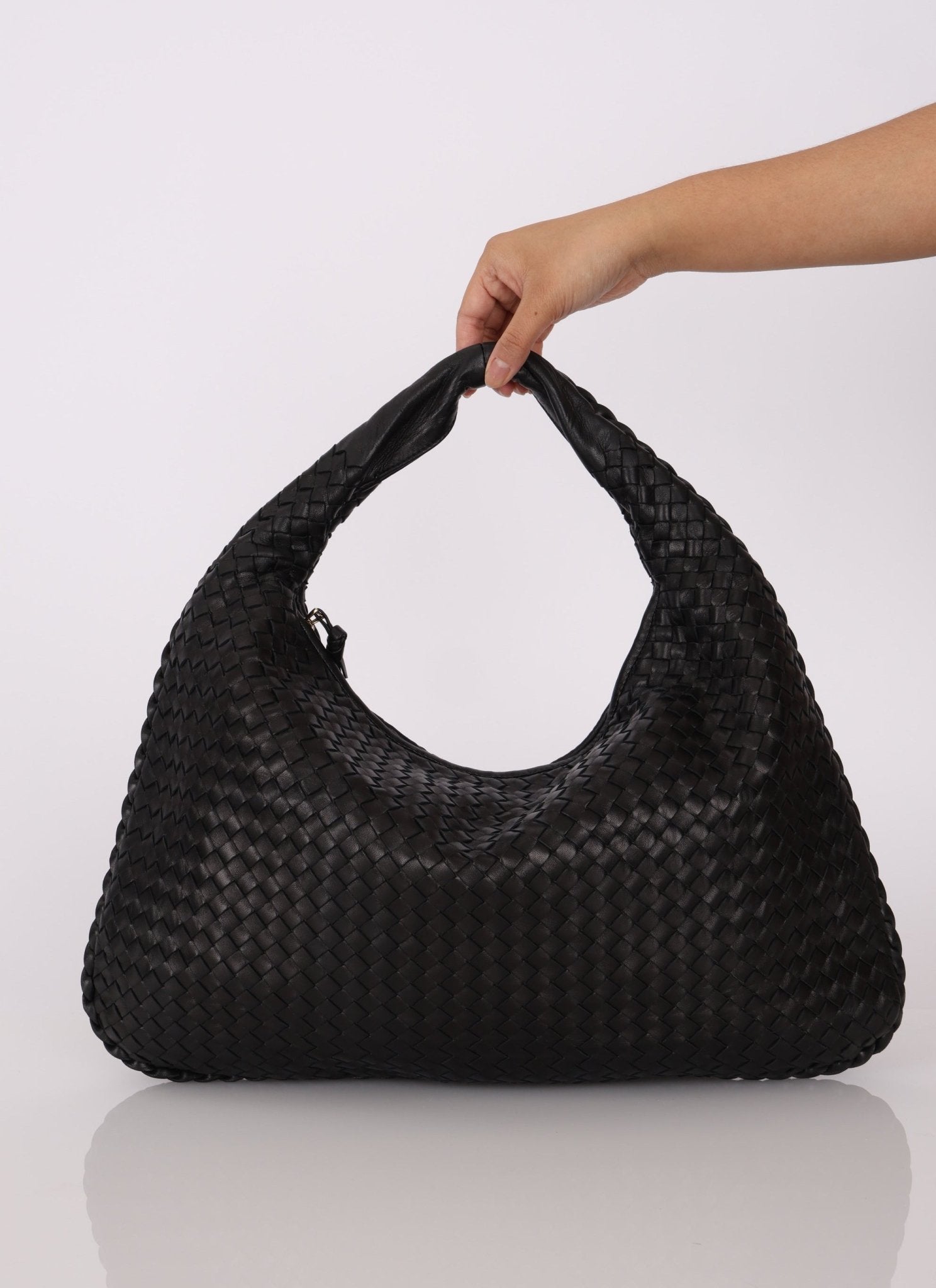 Bottega Veneta Large Intrecciato Black Hobo w Mirror - FashioNica