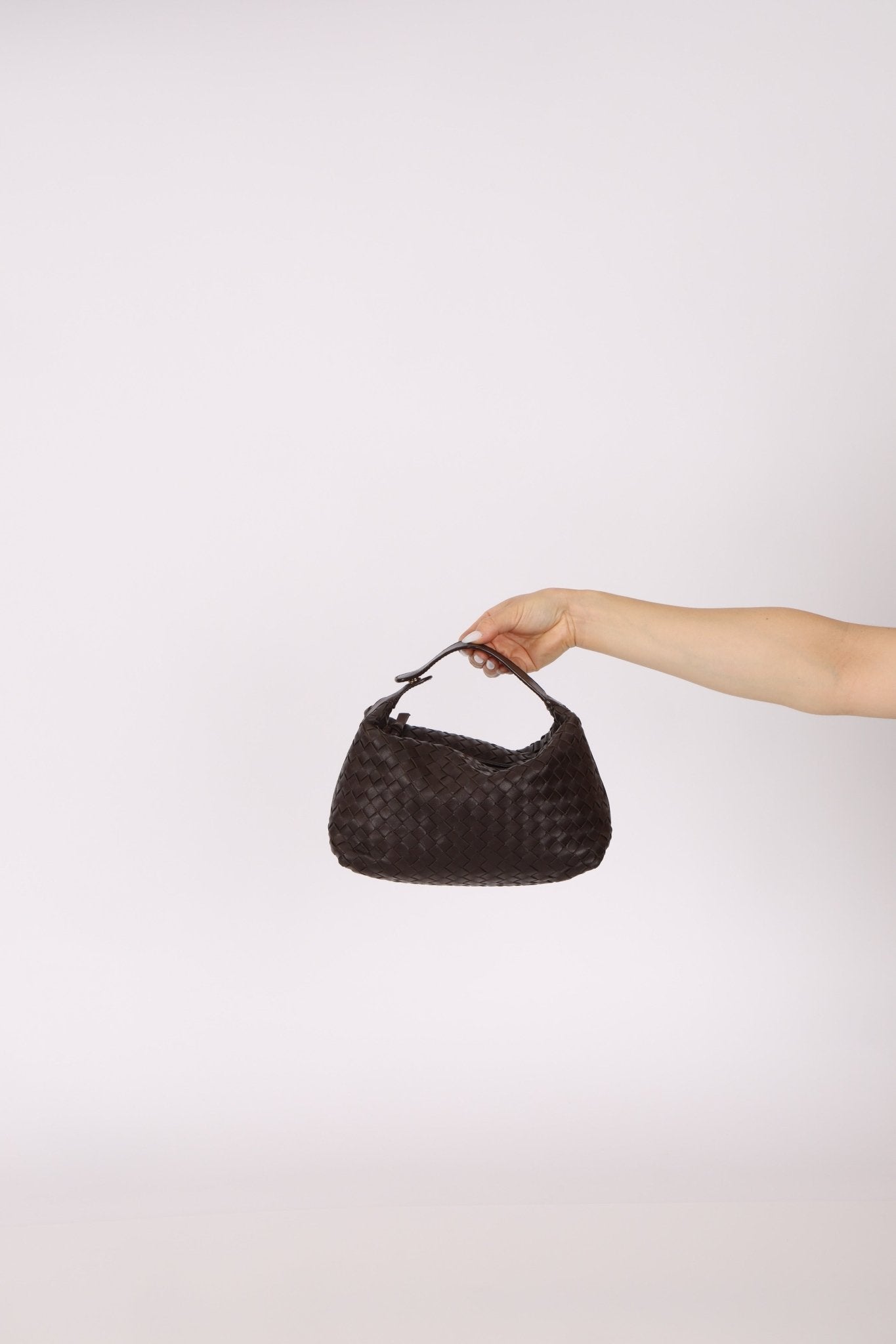 Bottega Veneta Large Nappa Intrecciato Pouch - FashioNica