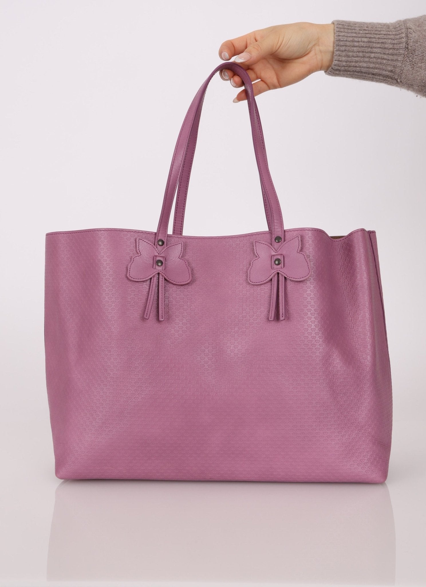 Bottega Veneta Lilac Butterfly Tote - FashioNica