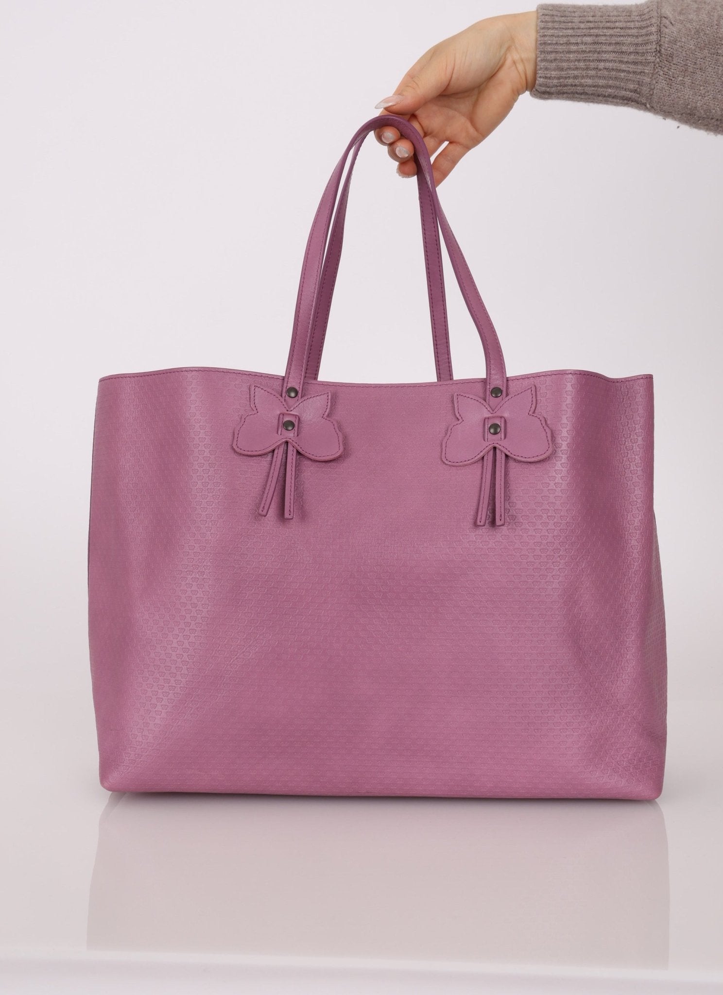Bottega Veneta Lilac Butterfly Tote - FashioNica