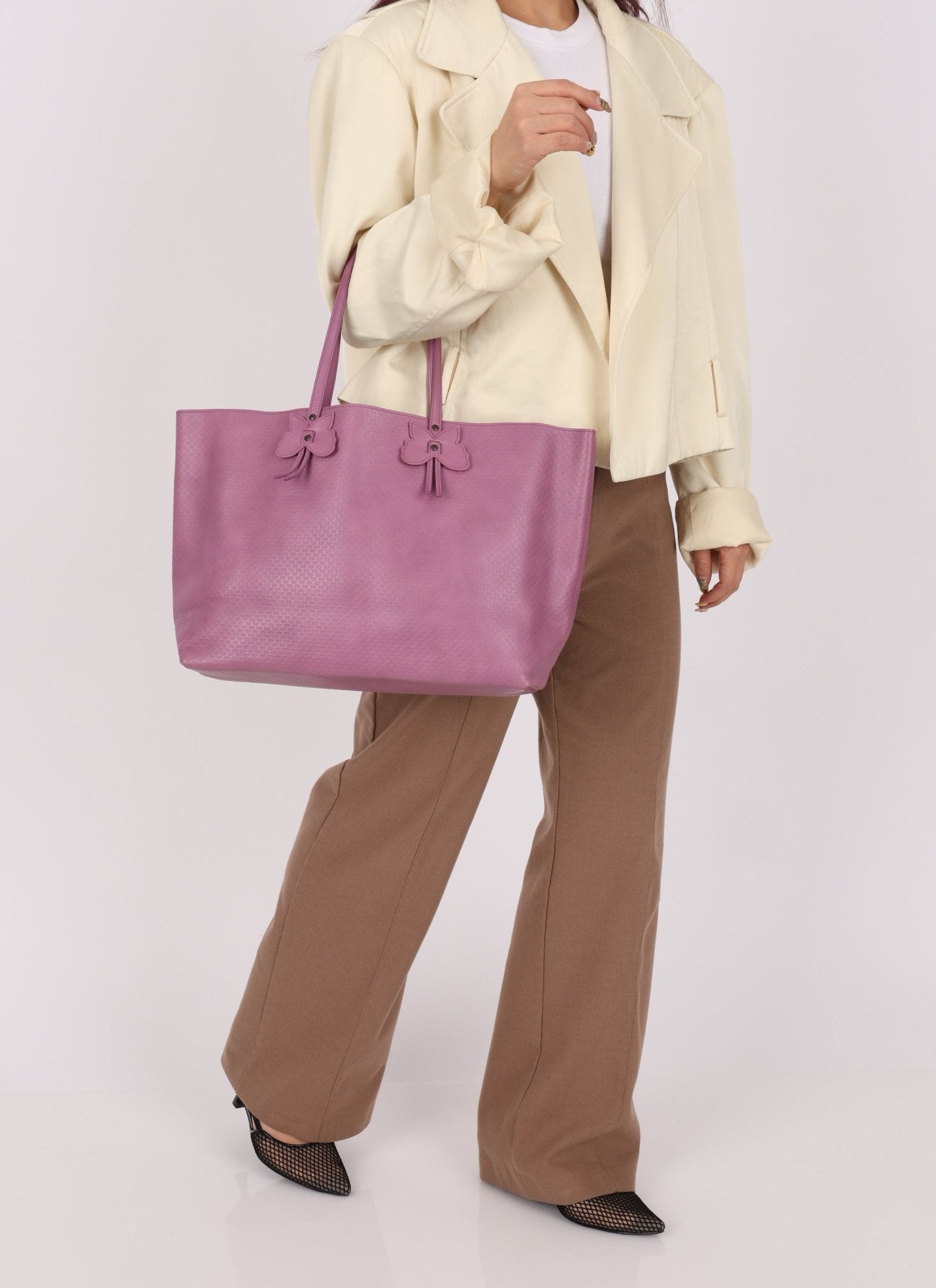 Bottega Veneta Lilac Butterfly Tote - FashioNica