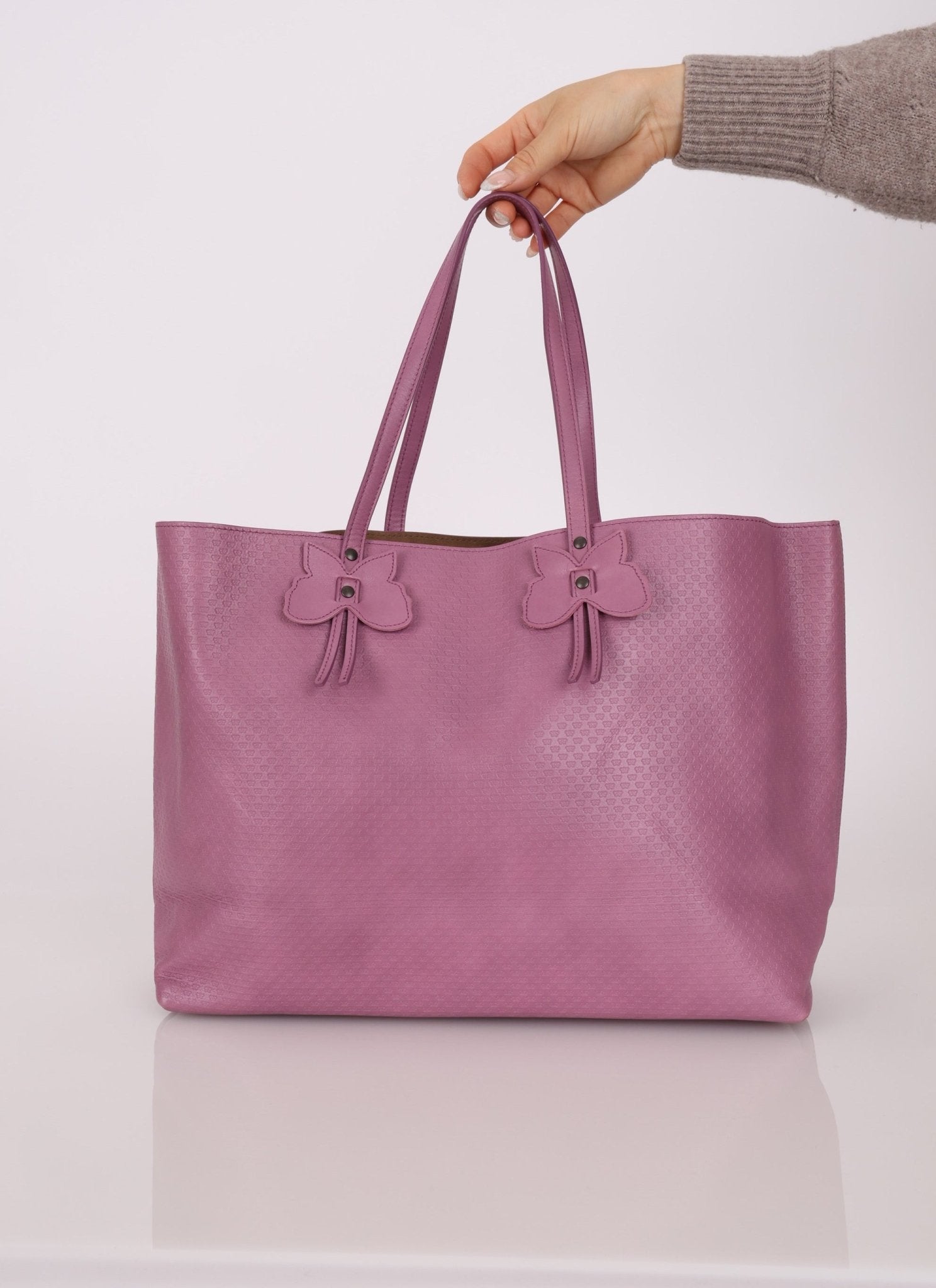 Bottega Veneta Lilac Butterfly Tote - FashioNica